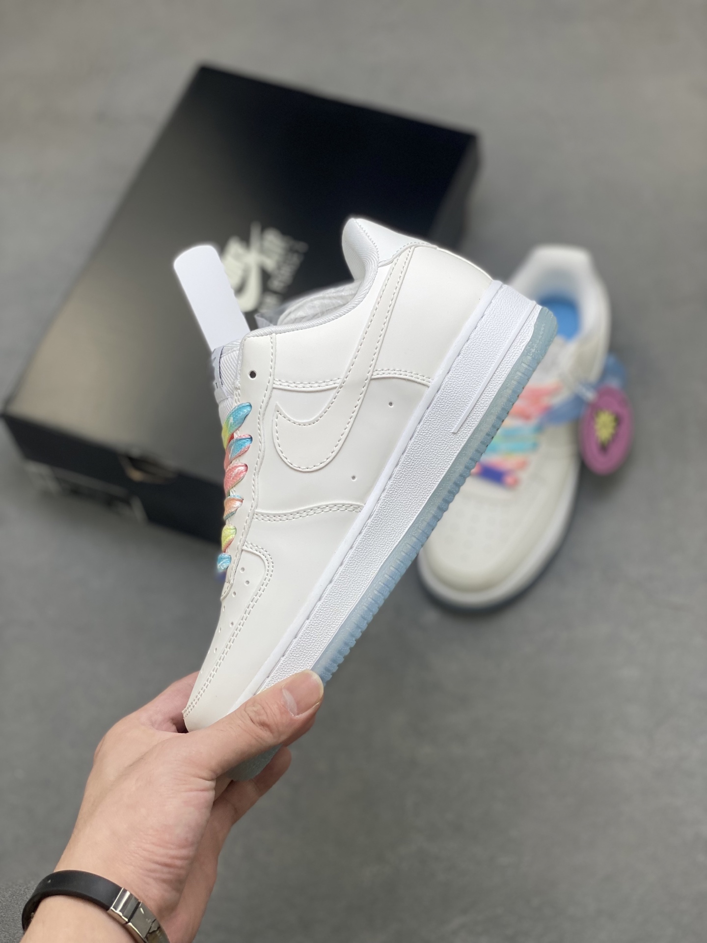Nike Air Force 1 '07 Low-Top Sneaker: Classic Style & Ultimate Comfort 4 i1757009507077 8914 0 2