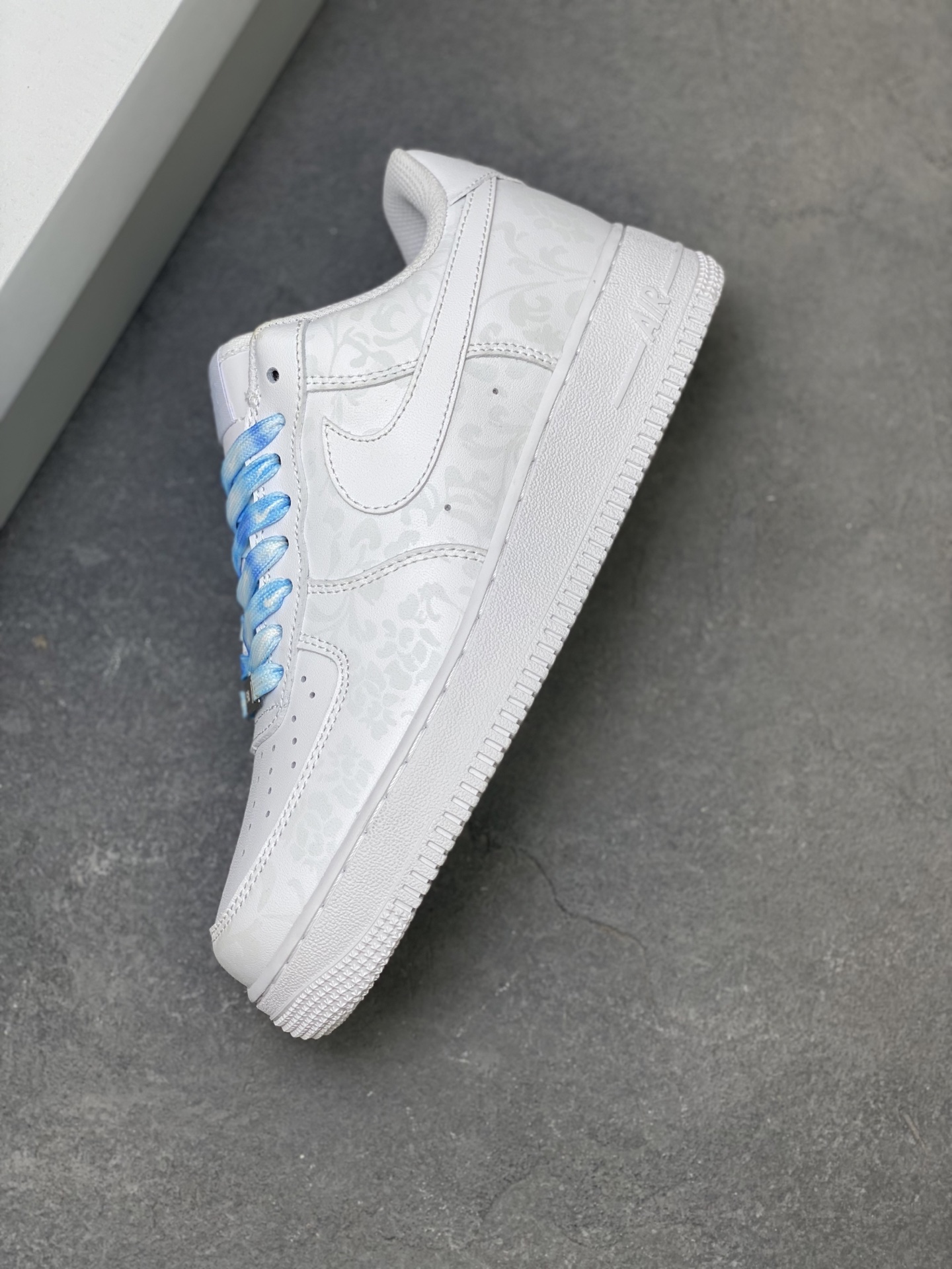 Nike Air Force 1 '07 Low-Top Sneakers - Timeless Style, All-Day Comfort 8 i1757009542729 491 0 6