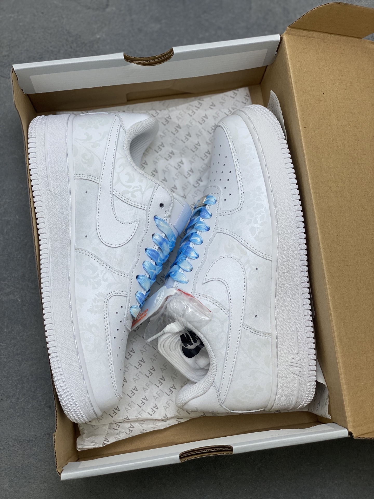 Nike Air Force 1 '07 Low-Top Sneakers - Timeless Style, All-Day Comfort 10 i1757009545120 2066 0 8