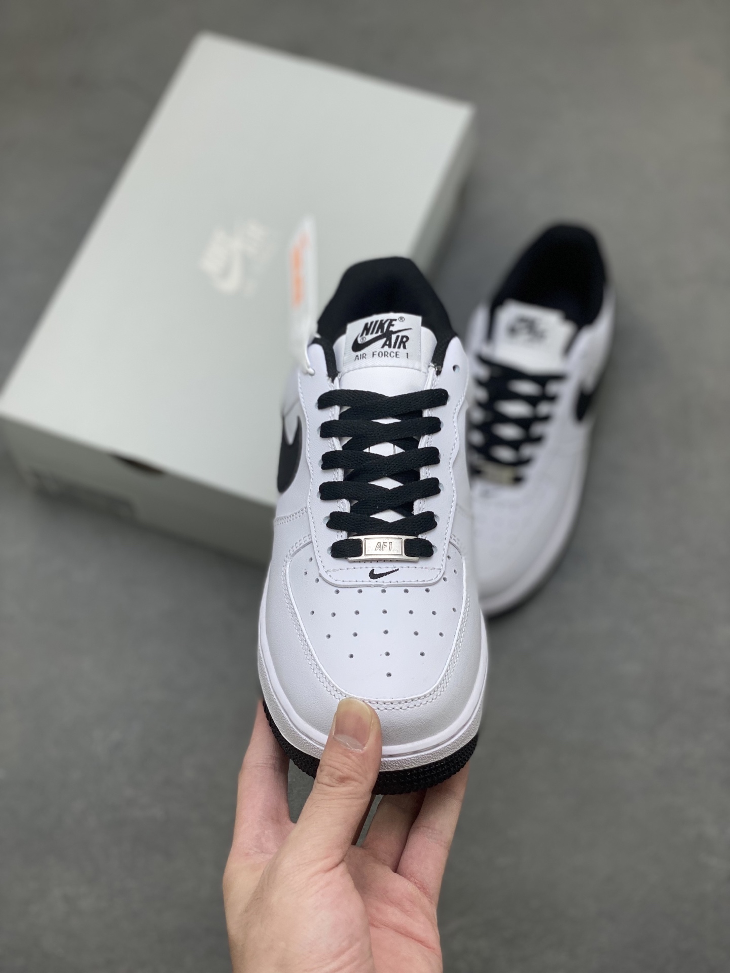 Nike Air Force 1 '07 Low Casual Shoes - White/Black, Versatile Sneakers 3 i1757009610124 2820 0 1
