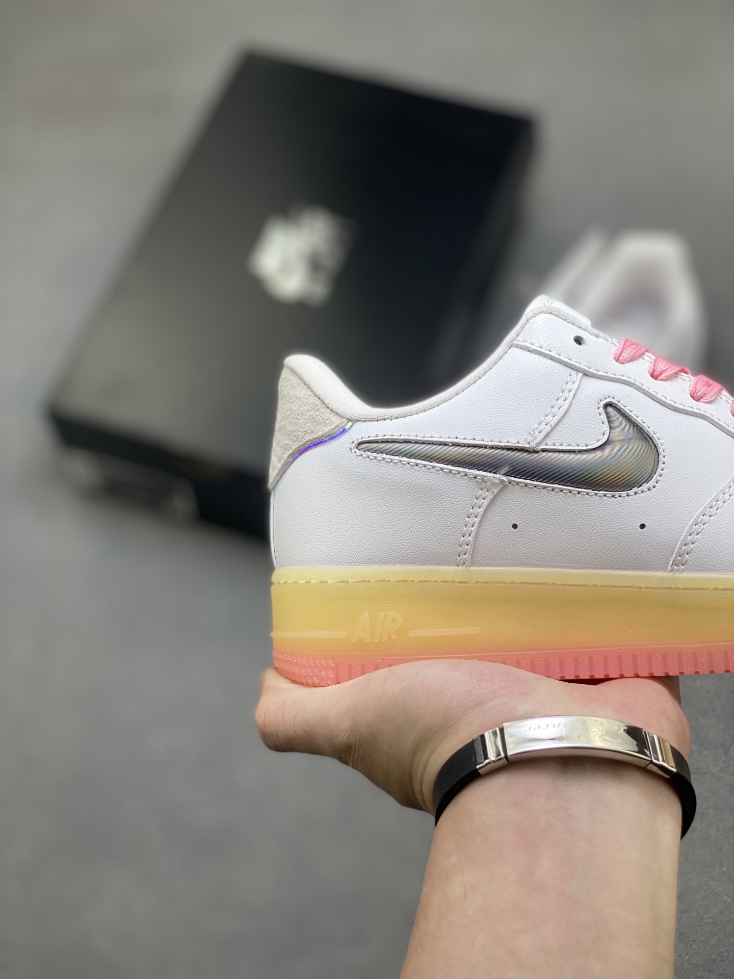 Nike Air Force 1 '07 Low White/Pink Casual Sneakers FZ5741-191 6 i1757009688000 6768 0 4