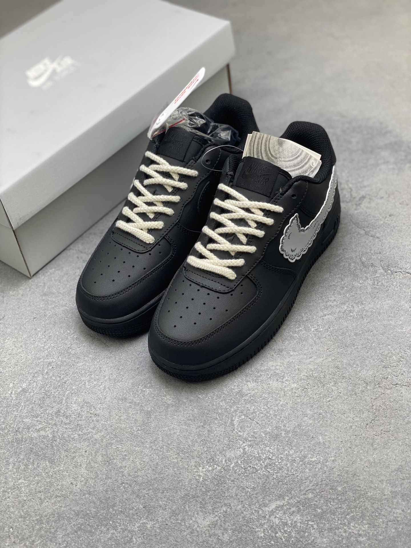 Nike Air Force 1 '07 Low Black/White Casual Shoes CW2288-008 - All Sizes 9 i1757009790899 5058 0 7