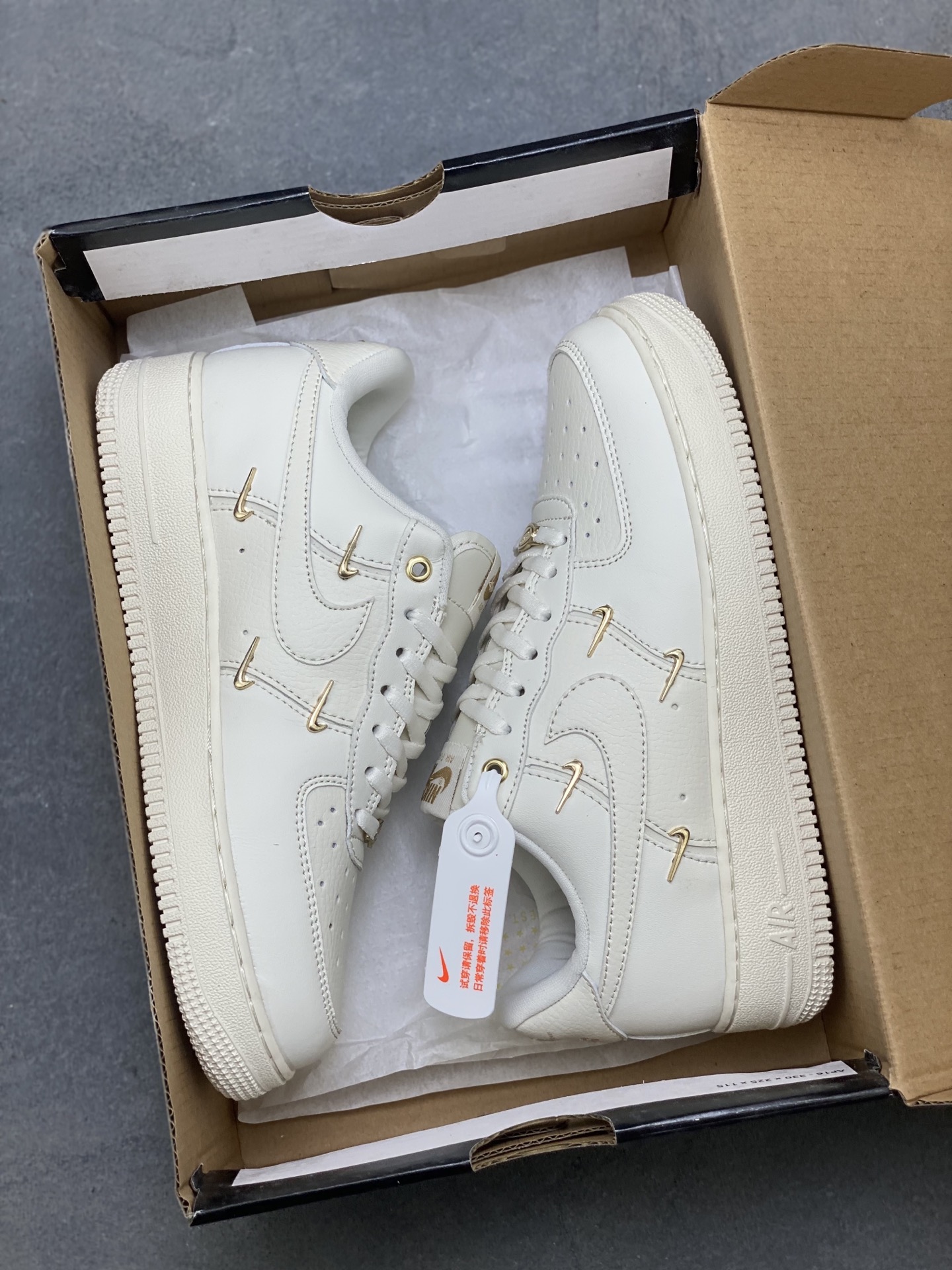 Nike Air Force 1 '07 Low-Top Sneakers - Versatile & Comfortable FV3654-111 10 i1757009841349 6200 0 8