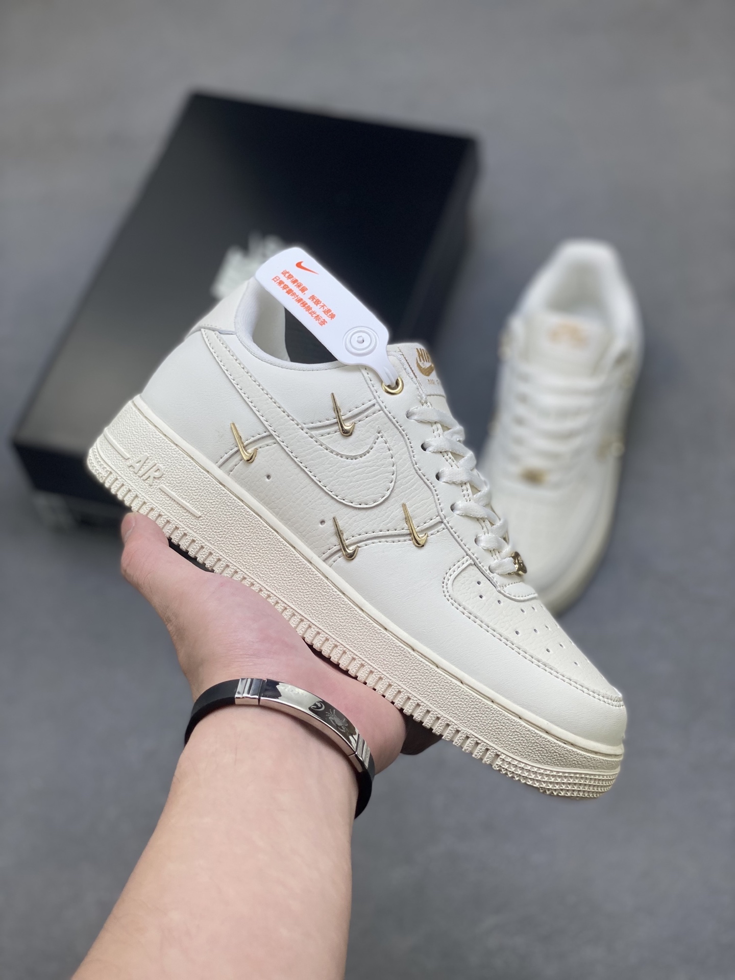 Nike Air Force 1 '07 Low-Top Sneakers - Versatile & Comfortable FV3654-111 2 i1757009843469 943 0 0