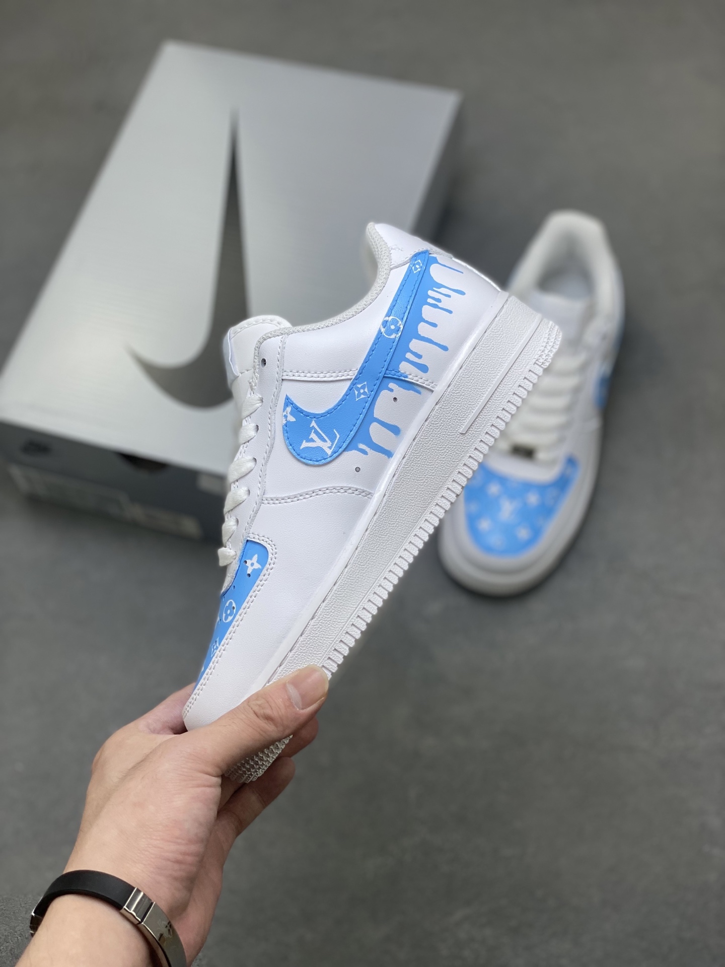 Nike Air Force 1 '07 Low White/Blue Custom Sneakers Designer Shoes 4 i1757089051758 1000 0 2