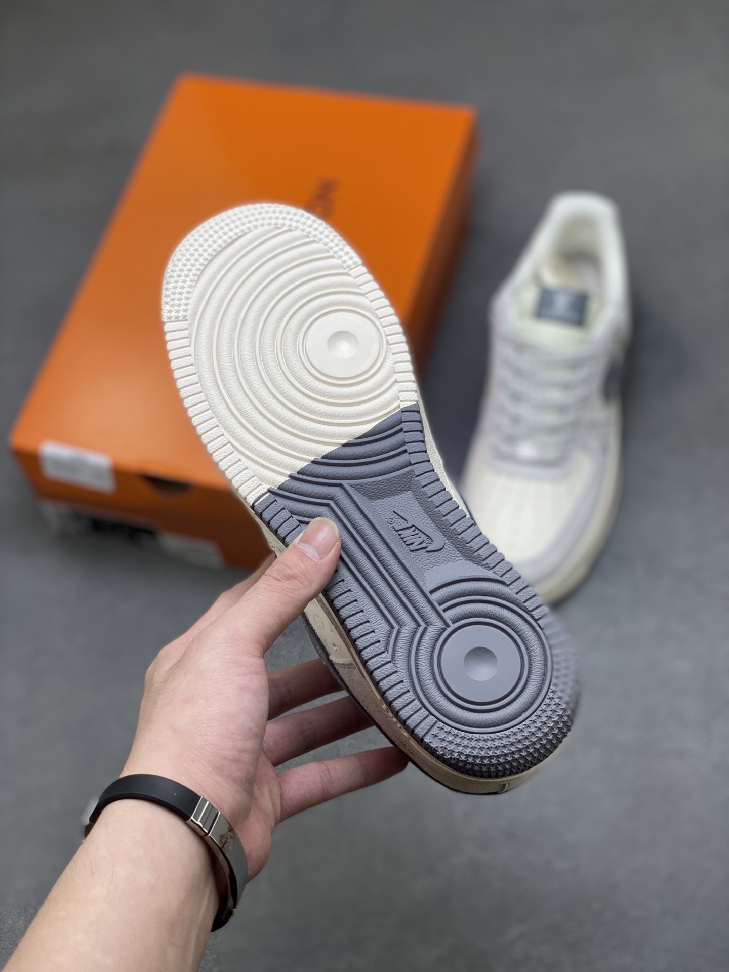 Nike Air Force 1 '07 Low Louis Vuitton Custom Sneakers - Limited Edition 7 i1757089135598 6410 0 5