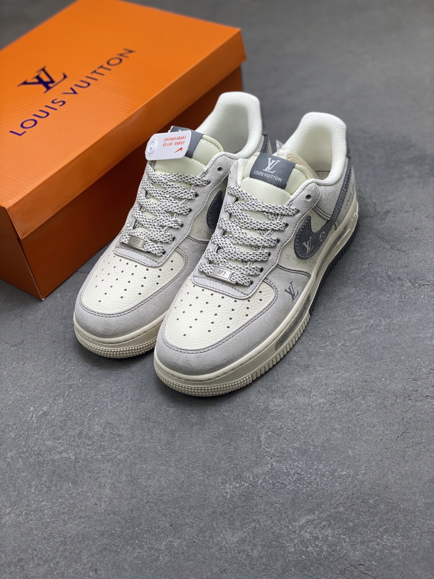 Nike Air Force 1 '07 Low Louis Vuitton Custom Sneakers - Limited Edition 9 i1757089137003 9731 0 7