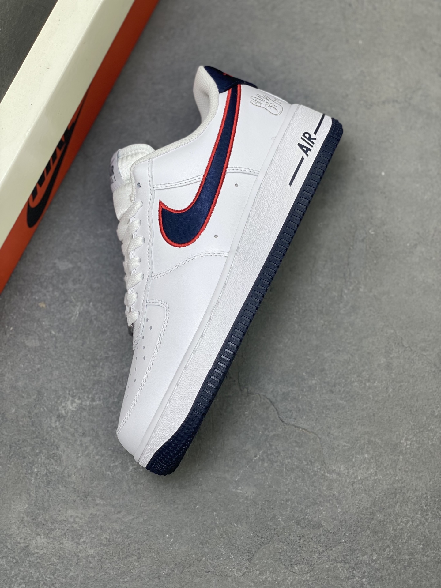 Nike Air Force 1 '07 Low White Navy Red Stitching Limited Edition Sneakers 8 i1757089572943 1962 0 6