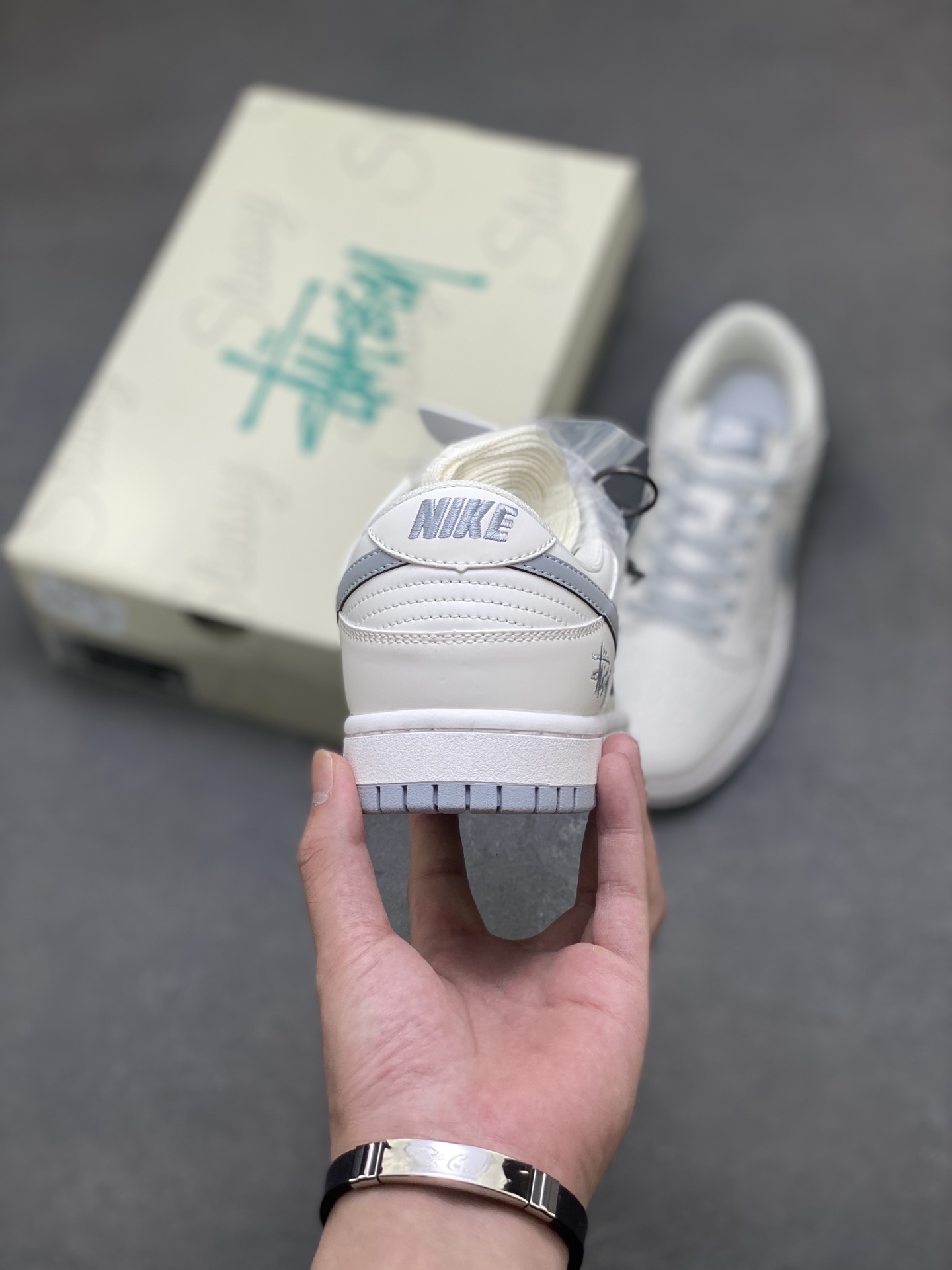 Nike SB Dunk Low Premium Custom Sneakers, Anniversary Edition, Limited Release 4 i1757090158681 2569 0 3
