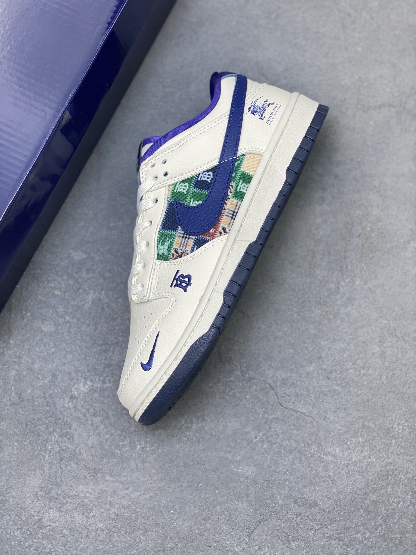 Nike SB Dunk Low Anniversary Custom Casual Sneakers - Limited Edition 7 i1757090214461 5141 0 6