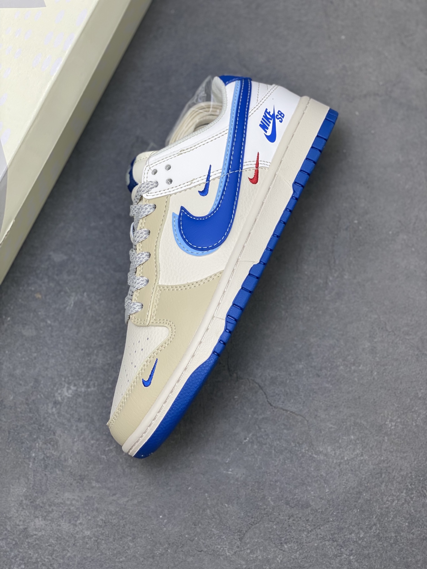 Nike SB Dunk Low Anniversary Custom Casual Skateboarding Shoes 7 i1757090268067 5313 0 6