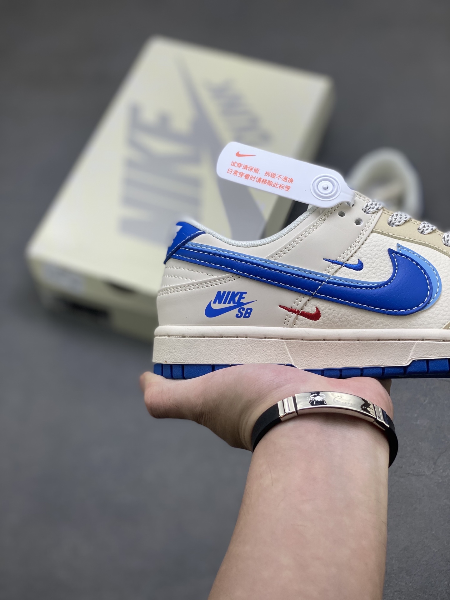 Nike SB Dunk Low Anniversary Custom Casual Skateboarding Shoes 5 i1757090276742 1877 0 4