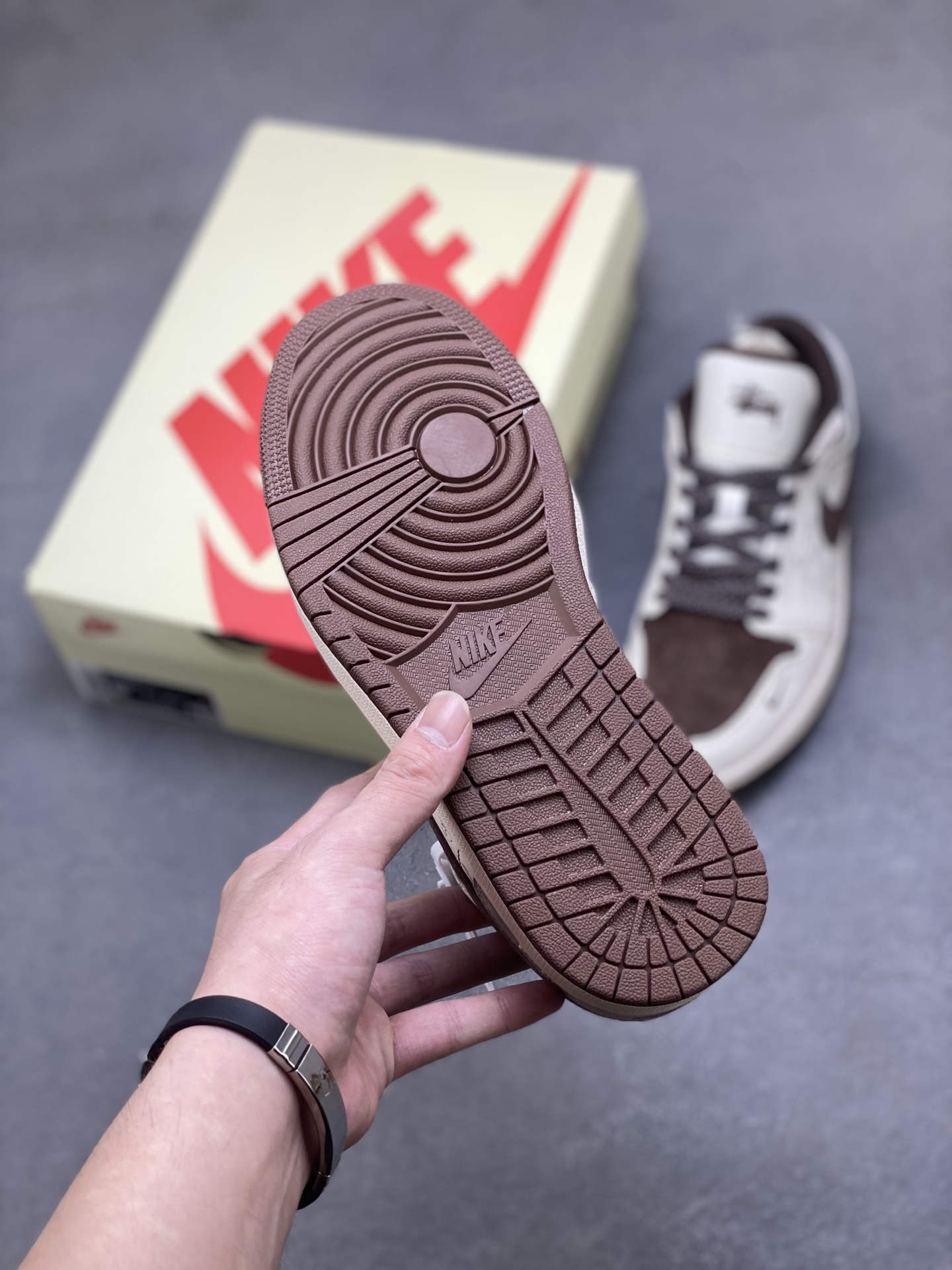 Air Jordan 1 Low Travis Scott x Fragment Design, Premium Leather Sneakers 7 i1757090463229 8815 0 5