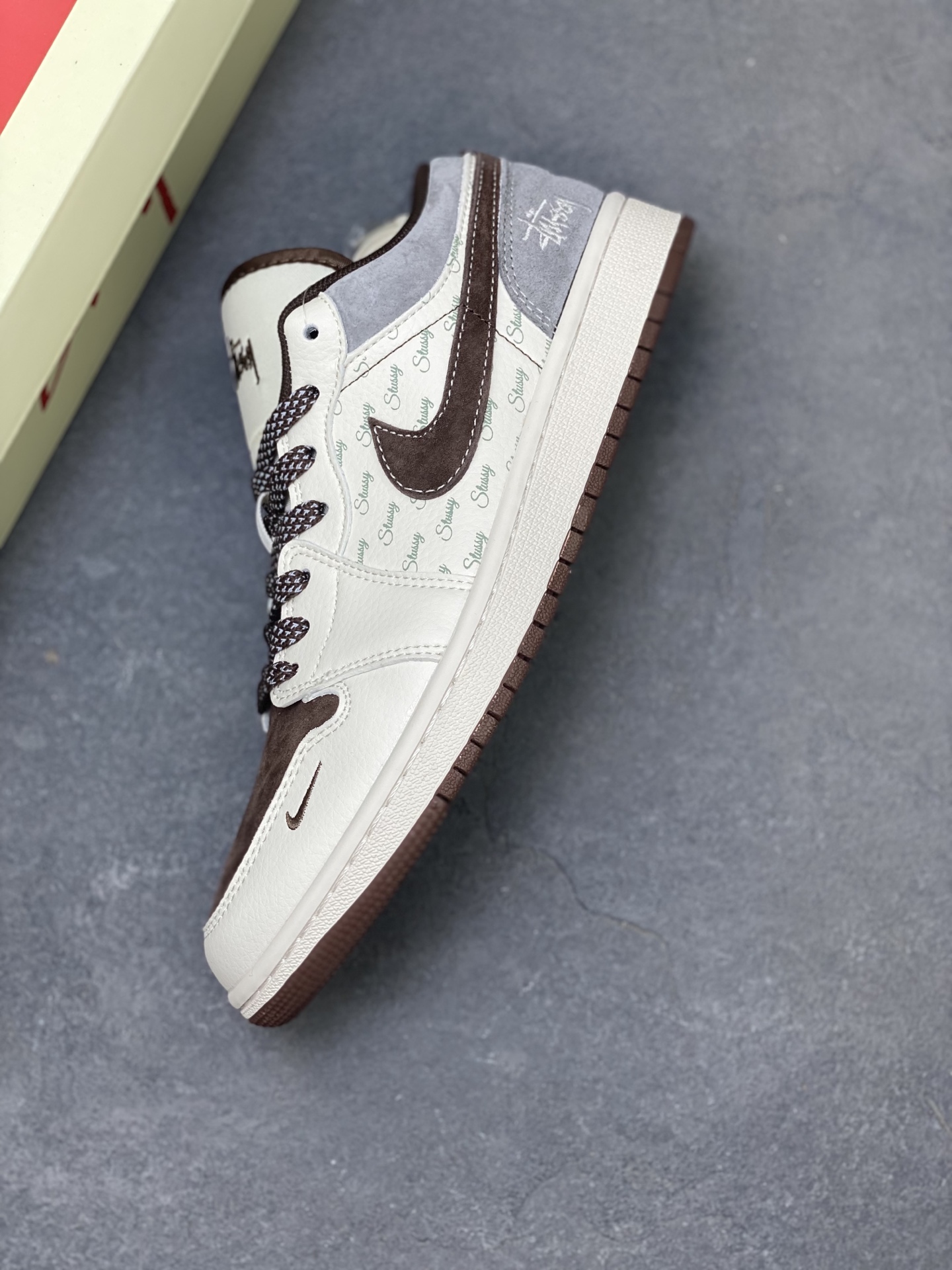 Air Jordan 1 Low Travis Scott x Fragment Design, Premium Leather Sneakers 8 i1757090469558 4760 0 6