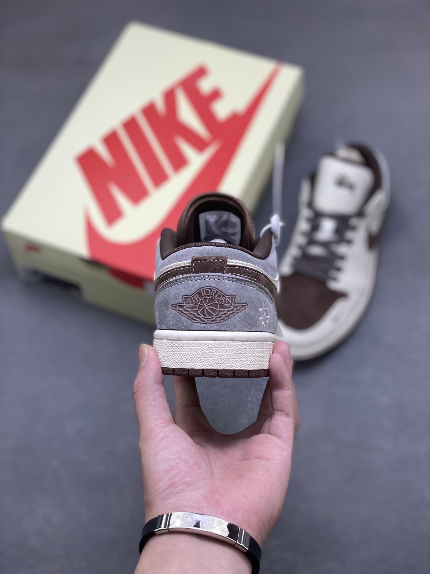 Air Jordan 1 Low Travis Scott x Fragment Design, Premium Leather Sneakers 5 i1757090470980 3231 0 3