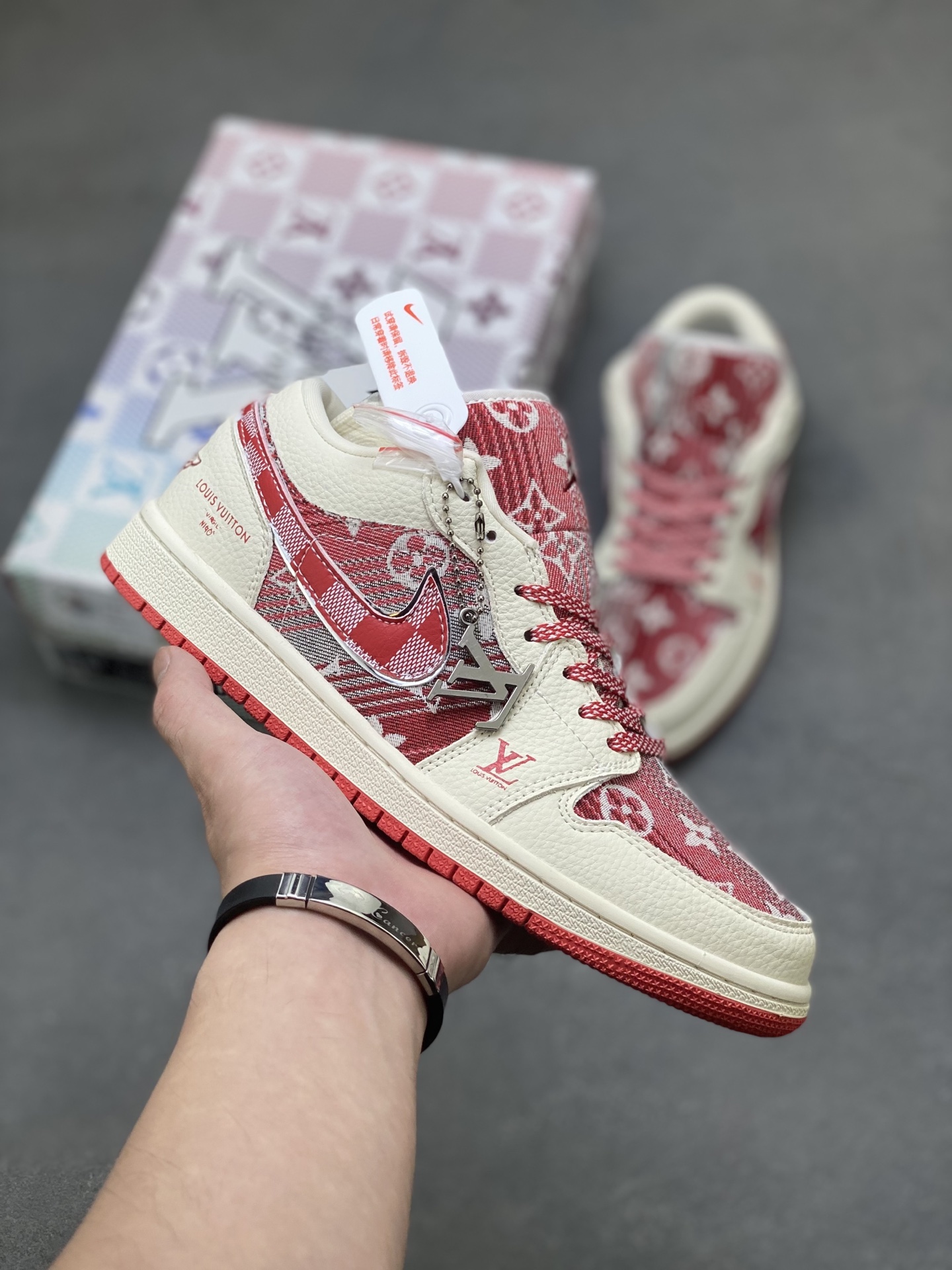 Louis Vuitton x Air Jordan 1 Low Custom Sneakers Designer Collaboration 2 i1757090509476 7450 0 0
