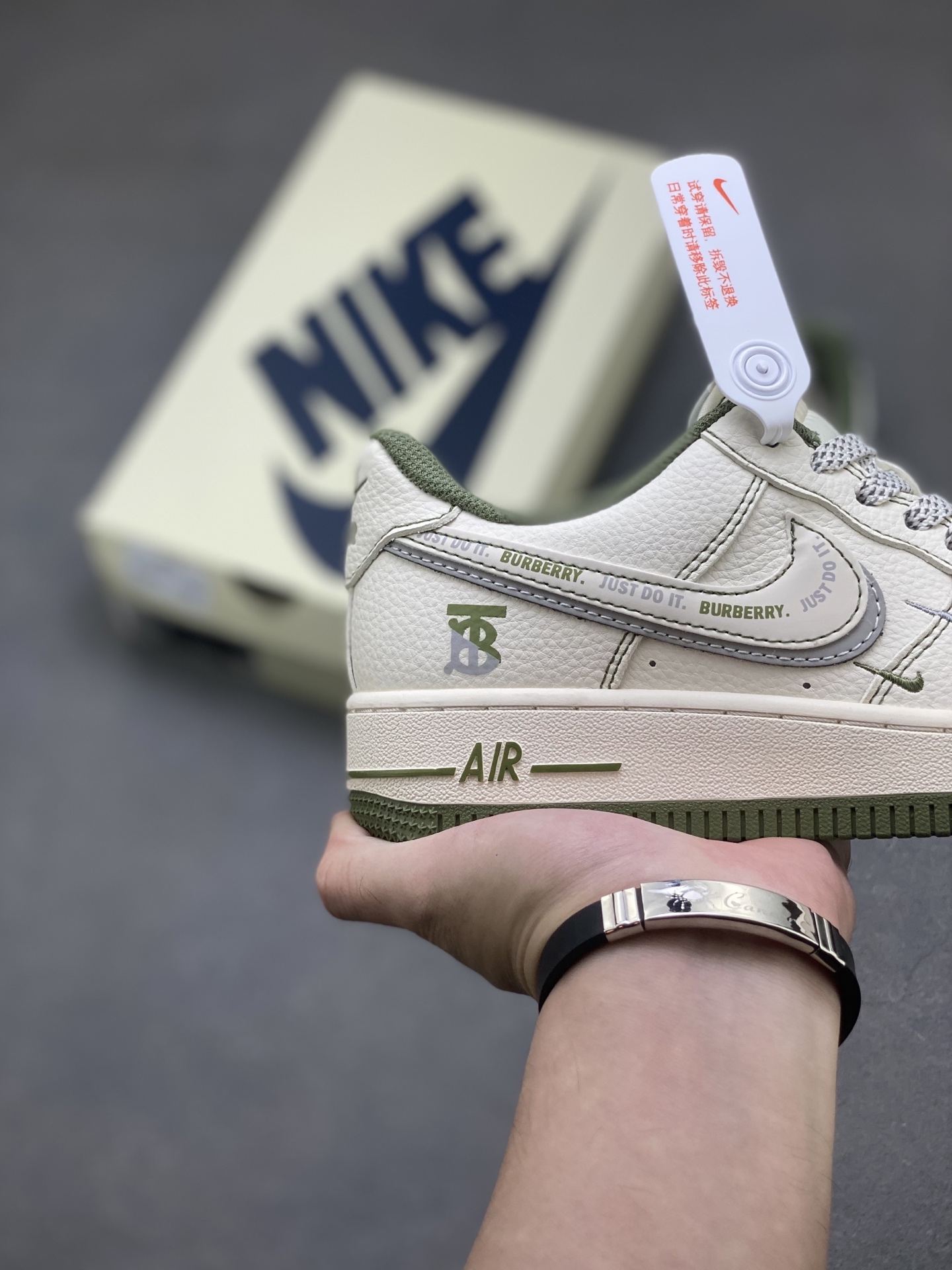 Nike Air Force 1 '07 Low Sneakers Limited Edition -JP8028-003 6 i1757434169078 6820 0 4