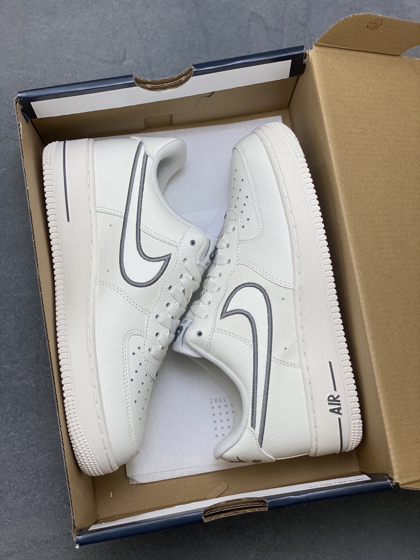 Nike Air Force 1 '07 Low White/Grey Stitch Sneakers IB7677-101 Limited Edition 10 i1757434311713 7591 0 8