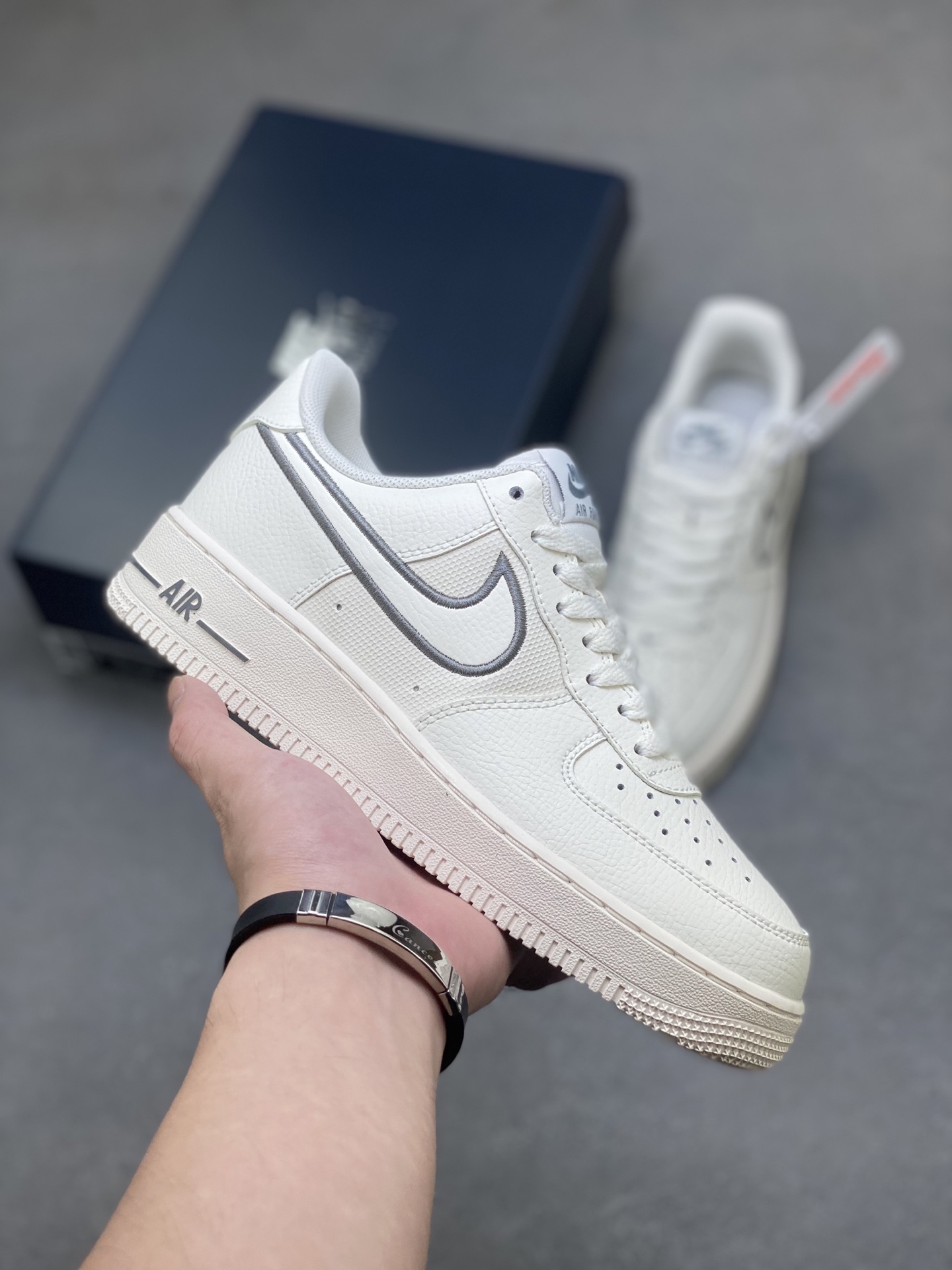 Nike Air Force 1 '07 Low White/Grey Stitch Sneakers IB7677-101 Limited Edition 2 i1757434313833 8772 0 0