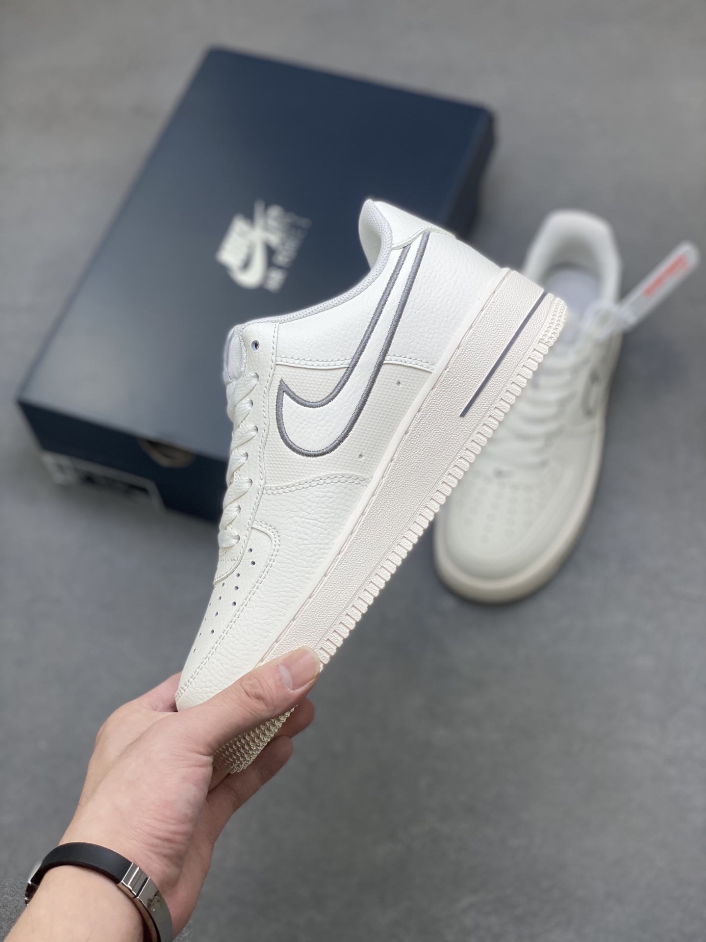 Nike Air Force 1 '07 Low White/Grey Stitch Sneakers IB7677-101 Limited Edition 4 i1757434313881 3590 0 2