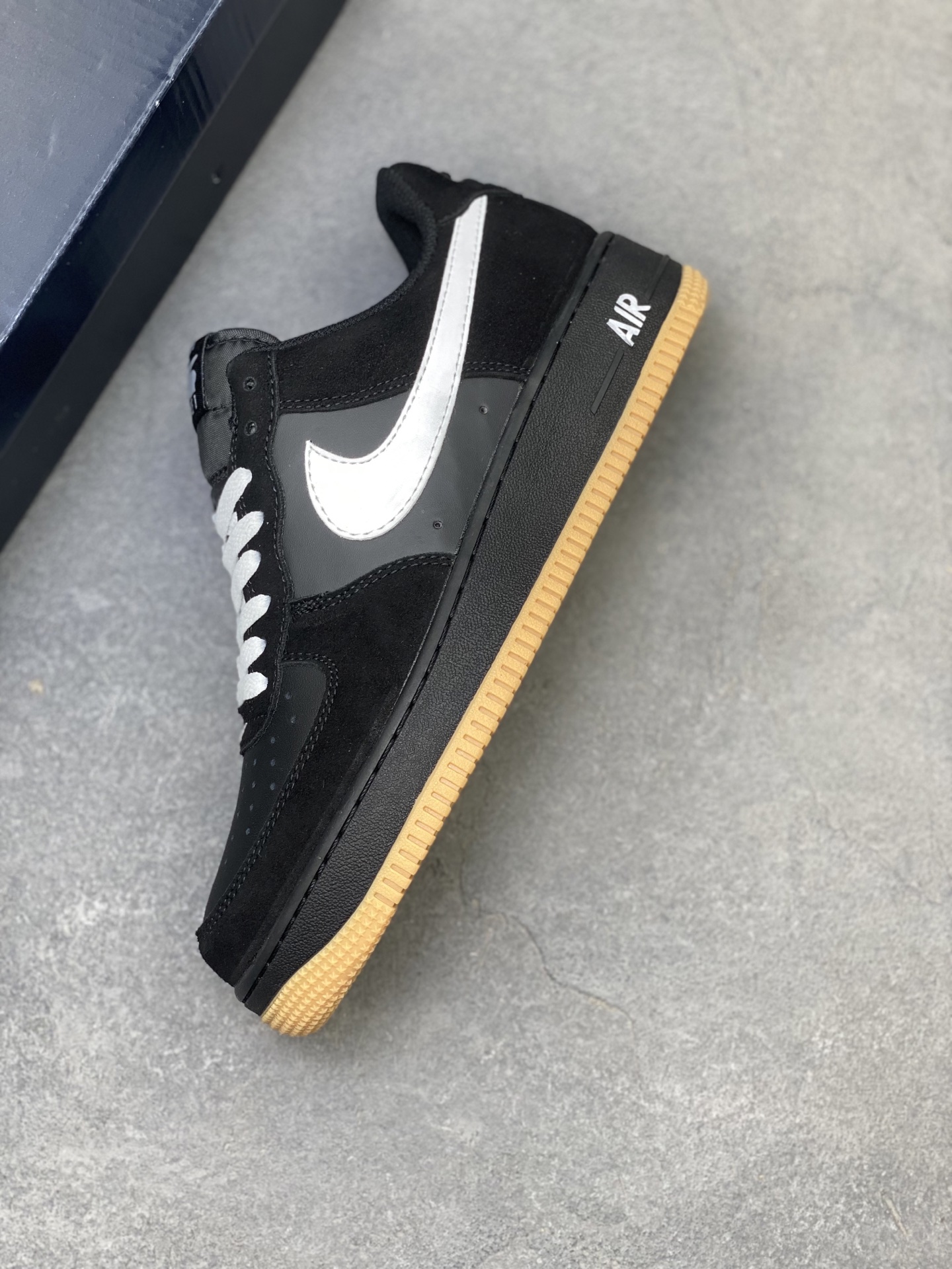 Nike Air Force 1 Low Black and White Sneakers Classic Style and Comfort 8 i1757434600084 593 0 6