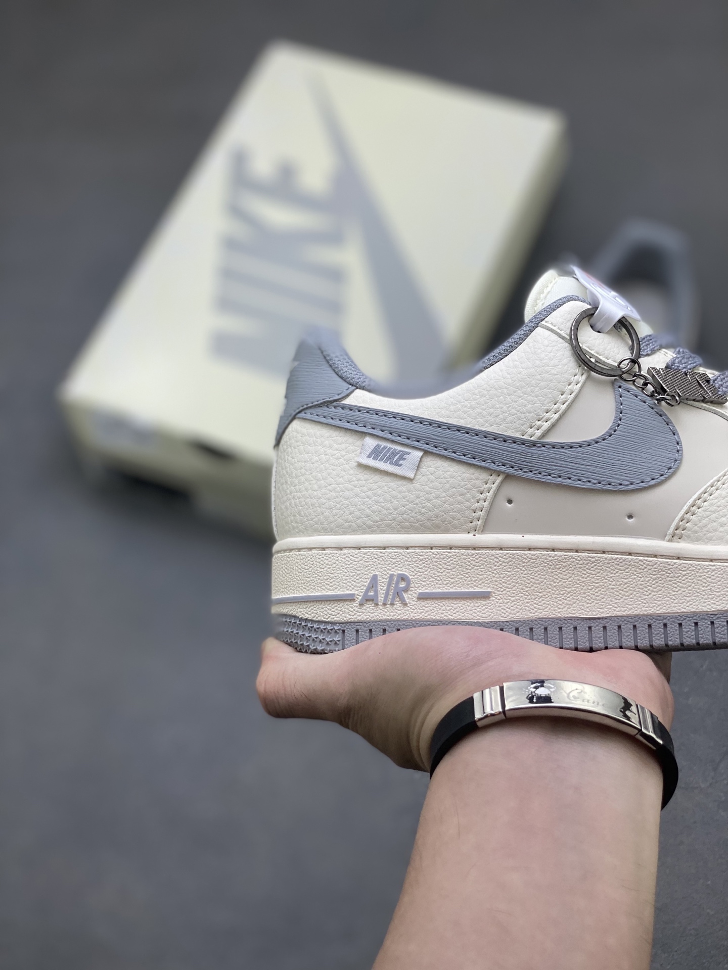 Nike Air Force 1 '07 Low Cream/Grey Limited Edition Sneakers 6 i1757692864268 3739 0 4