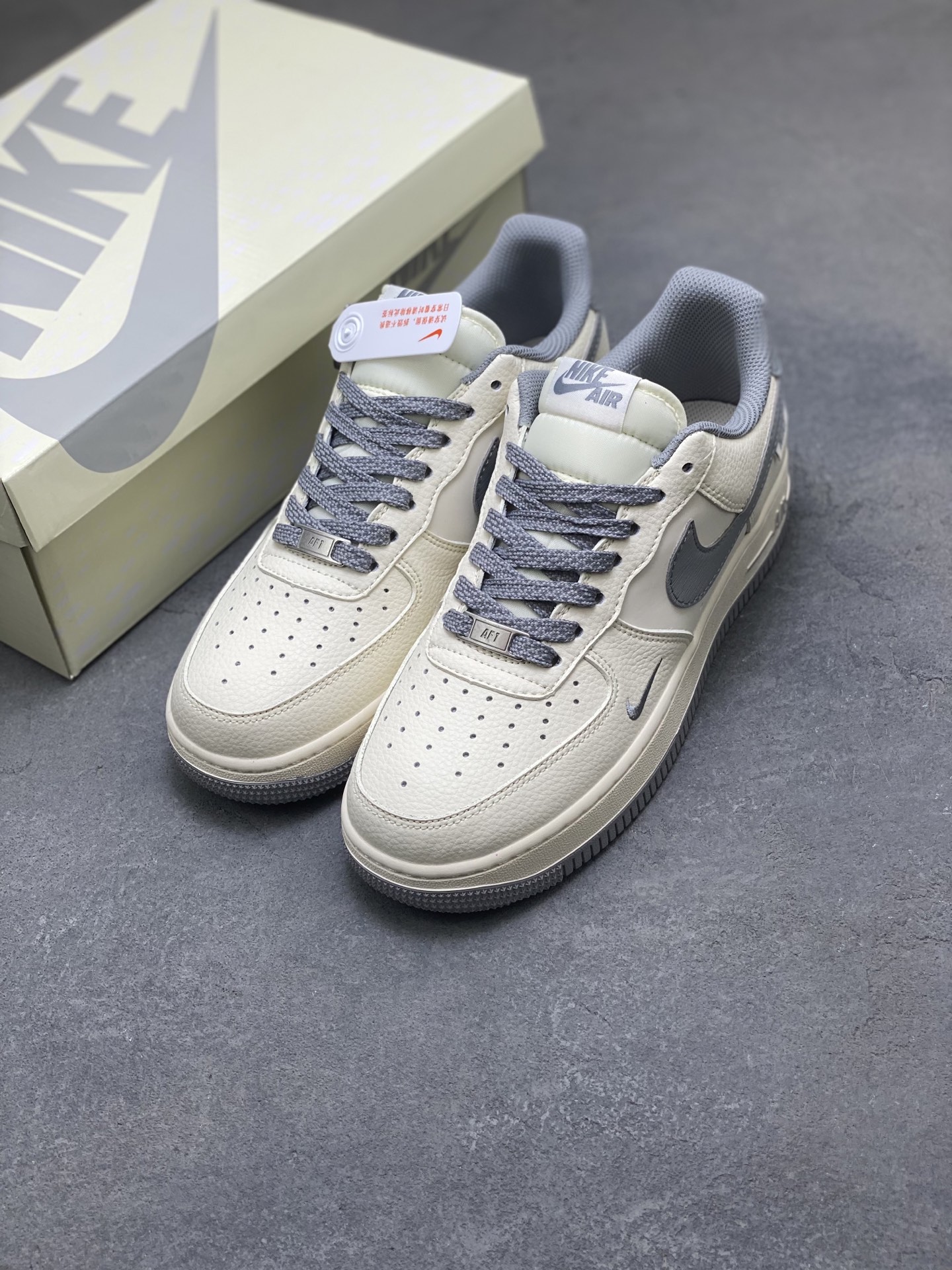 Nike Air Force 1 '07 Low Cream/Grey Limited Edition Sneakers 9 i1757692864269 1018 0 7