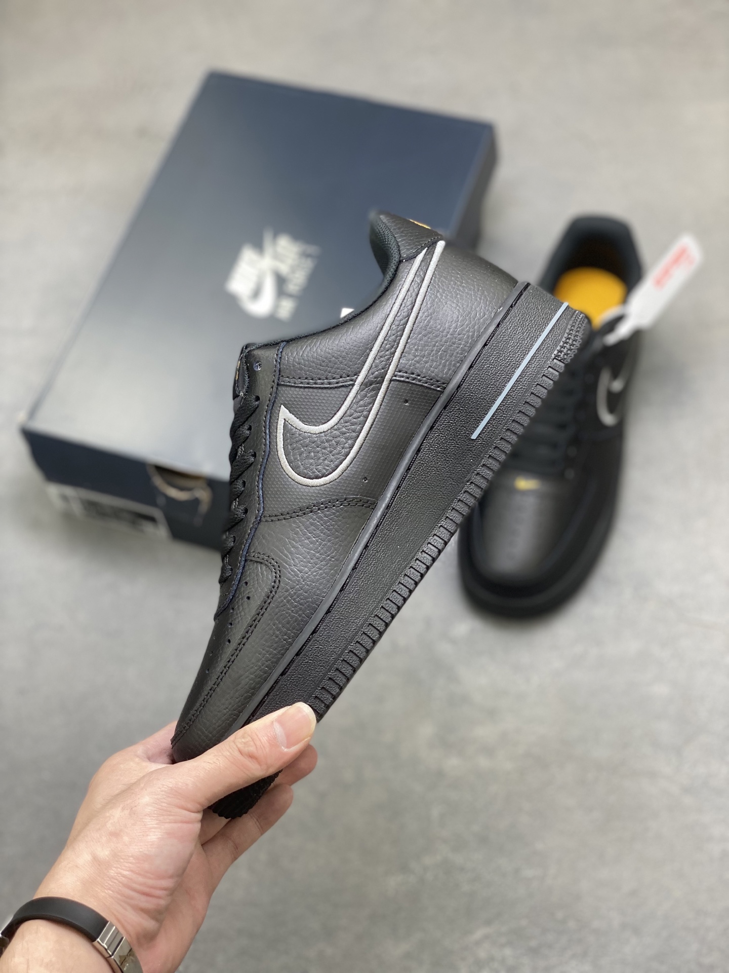 Nike Air Force 1 '07 Low Black - Limited Edition, Premium Comfort & Style 4 i1757779260667 2202 0 2