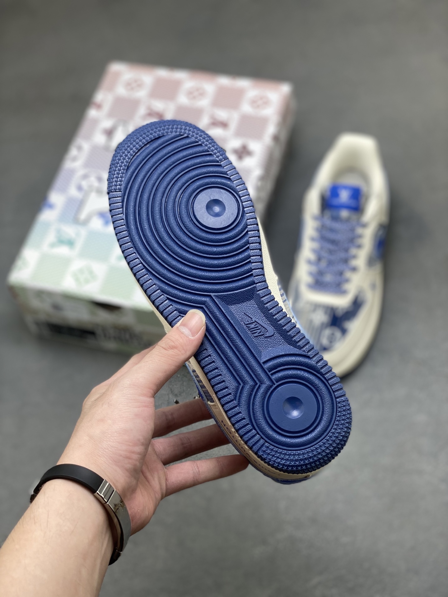 Nike Air Force 1 '07 Low Louis Vuitton Custom Sneakers - Limited Edition 7 i1757779399529 1078 0 5