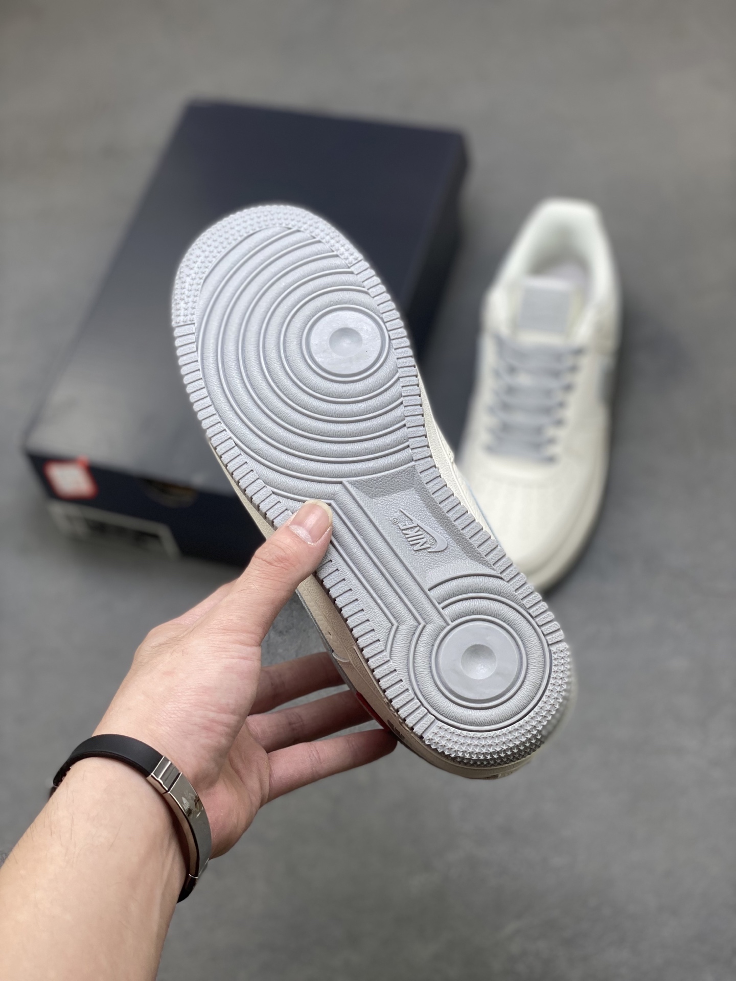 Nike Air Force 1 '07 Low Cream Grey Casual Sneakers - Limited Edition 6 i1757779461747 4922 0 5