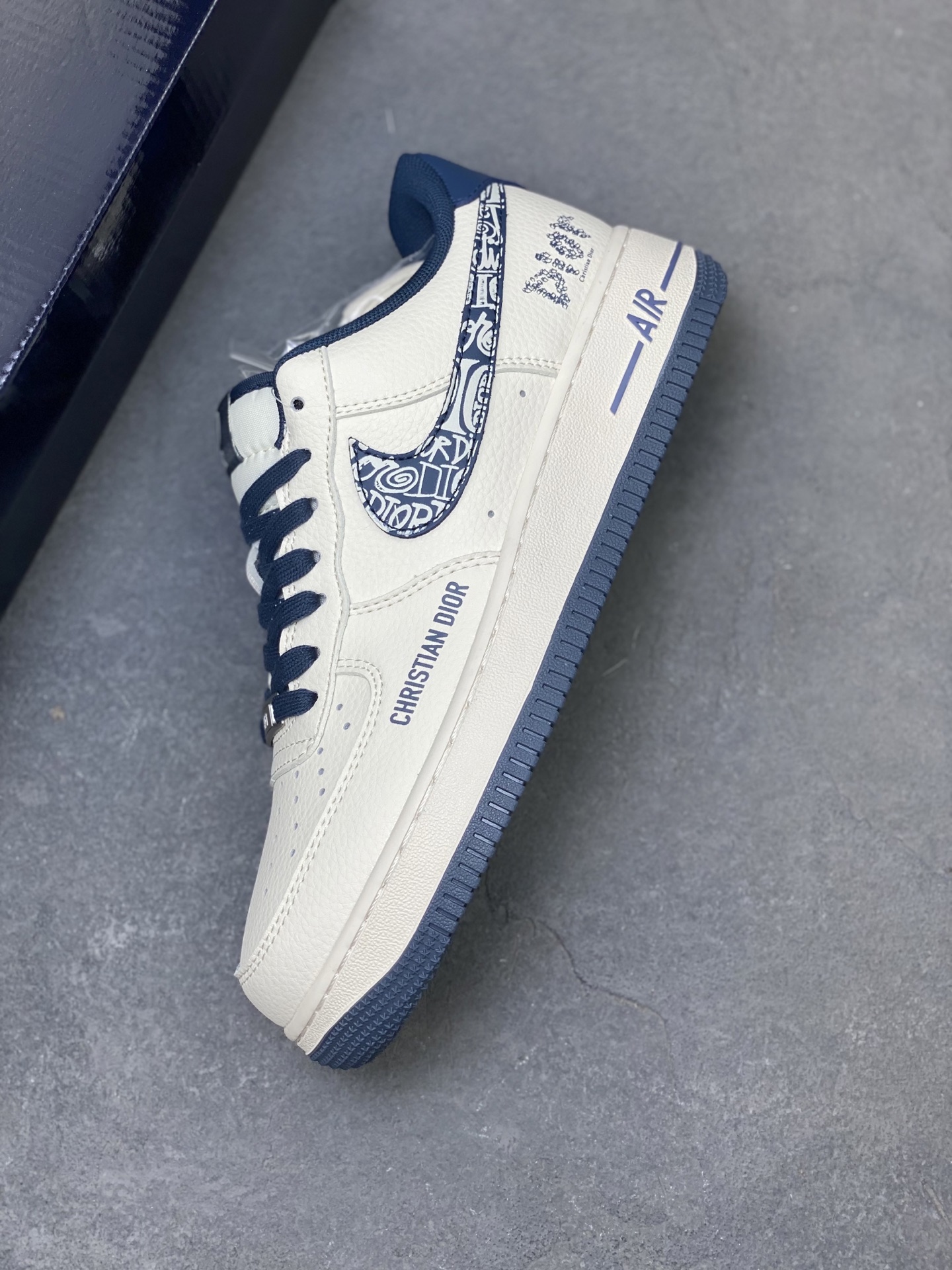 Nike Air Force 1 '07 Low Christian Dior Limited Edition Sneakers 8 i1757779685277 9496 0 6