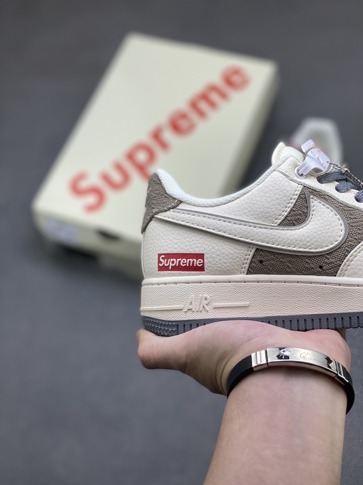 Nike Air Force 1 '07 Low Sneakers Limited Edition - Supreme Collaboration 5 i1757779734360 4777 0 4