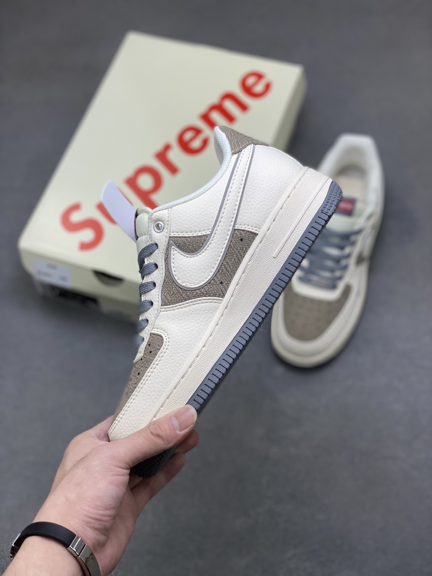 Nike Air Force 1 '07 Low Sneakers Limited Edition - Supreme Collaboration 3 i1757779736449 5803 0 2