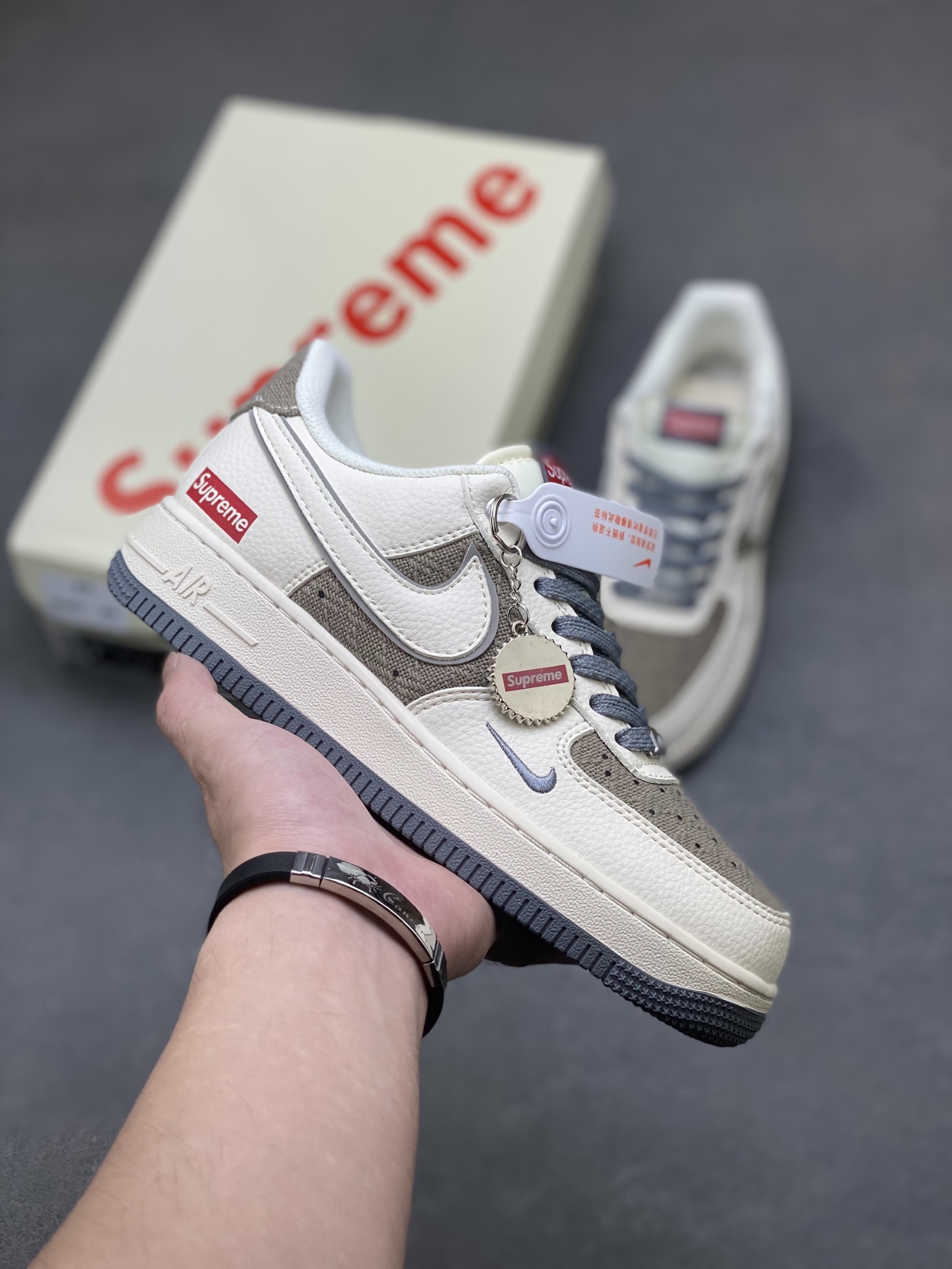 Nike Air Force 1 '07 Low Sneakers Limited Edition - Supreme Collaboration 1 i1757779736491 544 0 0