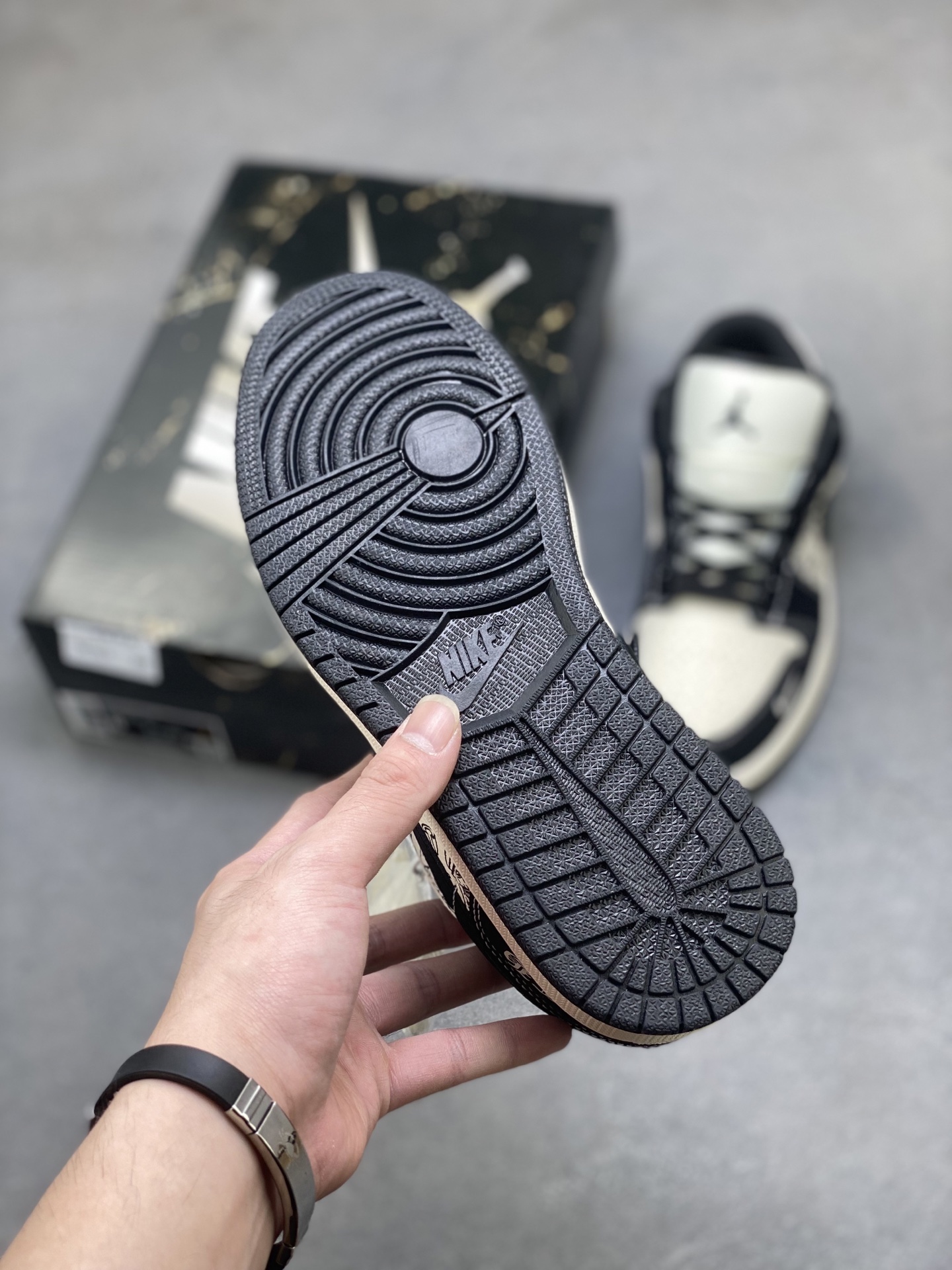 Air Jordan 1 Low Travis Scott Fragment Design, Premium Leather Sneakers 6 i1757780773844 3740 0 5