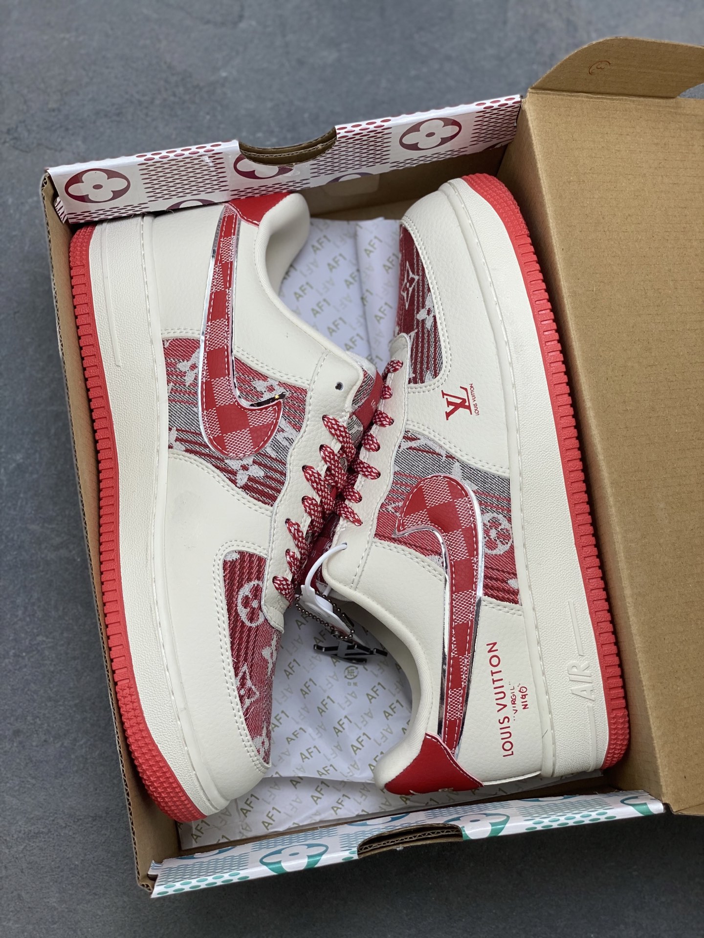 Nike Air Force 1 '07 Low Louis Vuitton Custom Sneakers Limited Edition 10 i1757865990511 8889 0 8