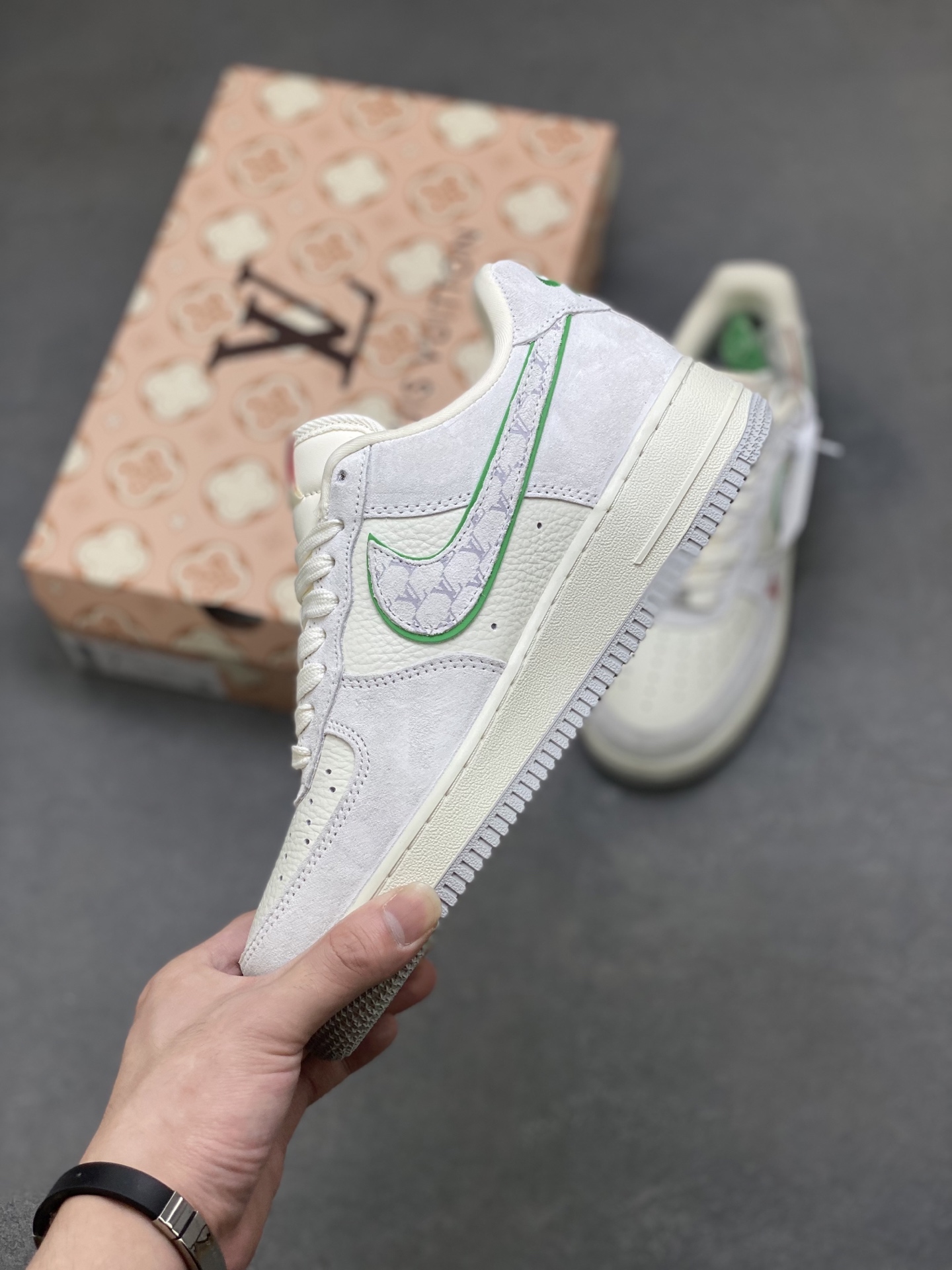 Nike Air Force 1 Low Louis Vuitton Custom Sneakers Limited Edition 4 i1757866075690 6762 0 2