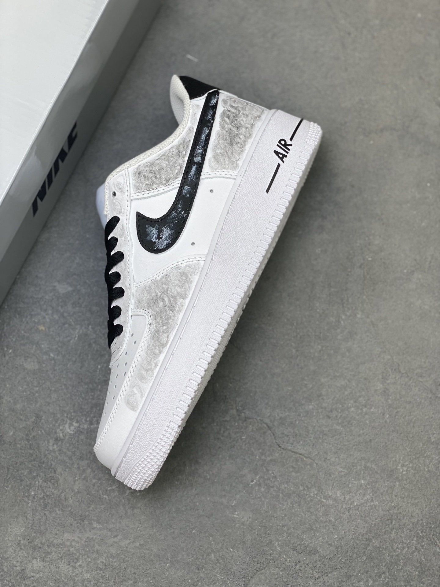 Nike Air Force 1 Low '07 Limited Edition Sneakers - Style CW2288-111 8 i1757953530546 1017 0 6