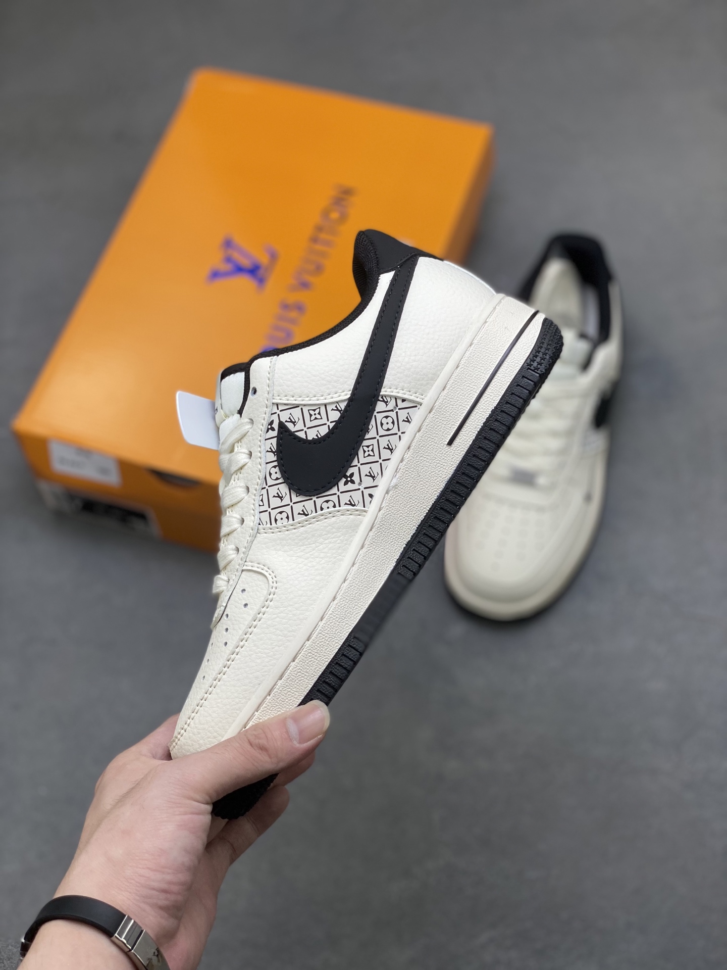 Nike Air Force 1 '07 Low Louis Vuitton Custom Sneakers - Limited Edition 4 i1757953611621 1465 0 2