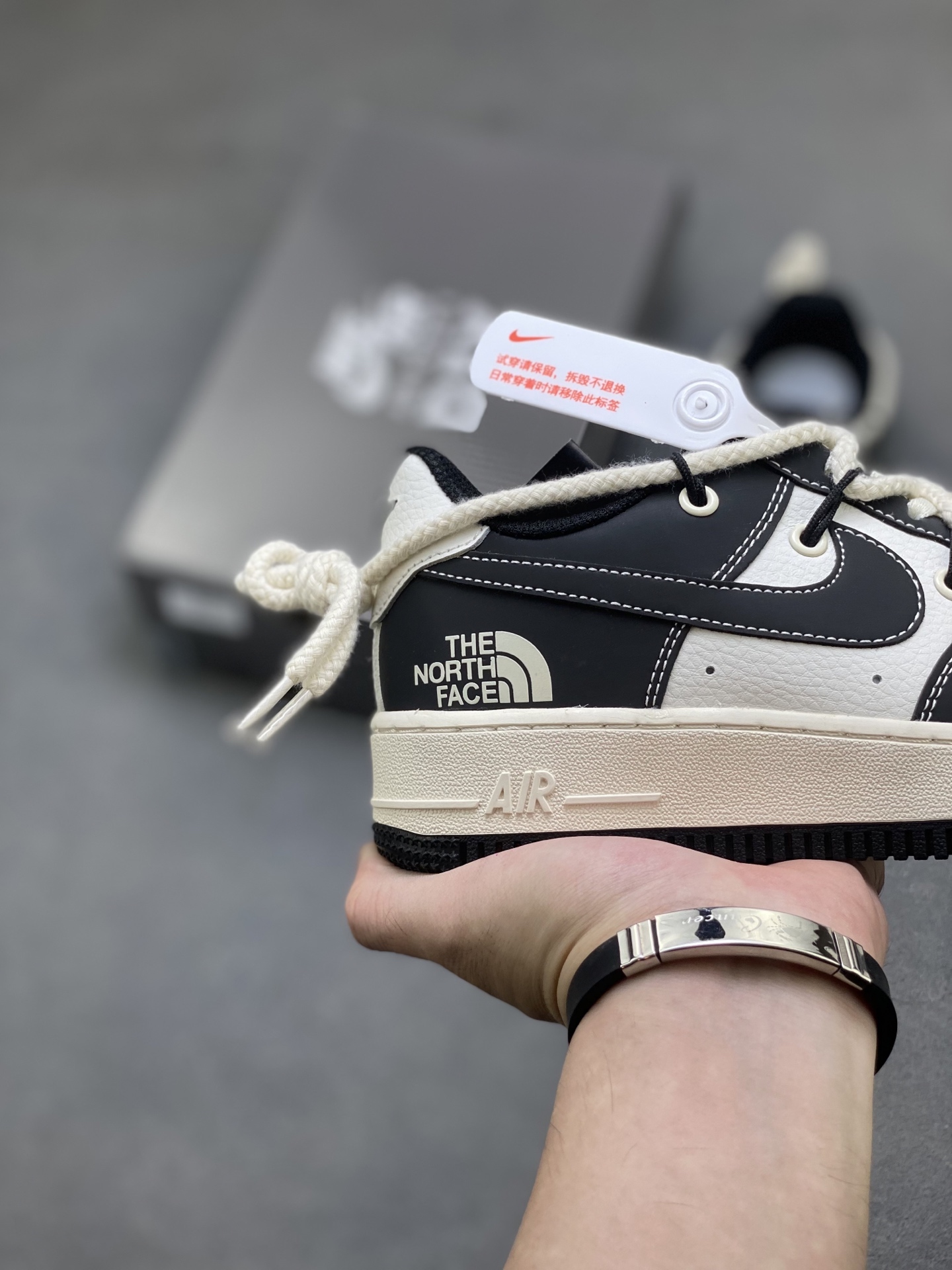 Nike Air Force 1 '07 Low Black White Limited Edition Sneakers 6 i1758038862976 830 0 4