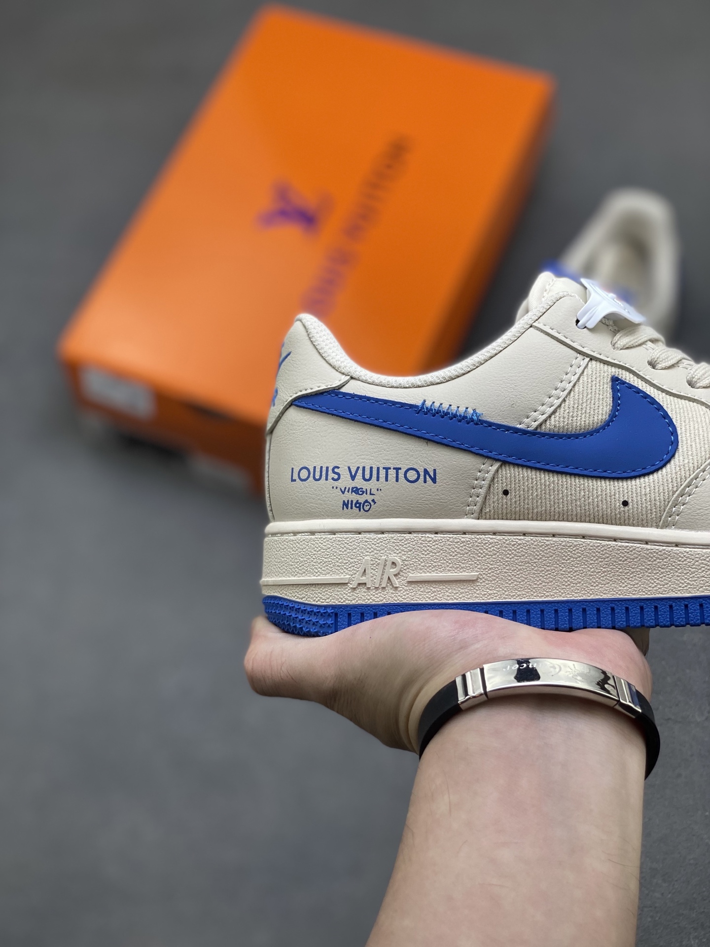 Nike Air Force 1 '07 Low Louis Vuitton Edition Sneakers 6 i1758038924537 4207 0 4