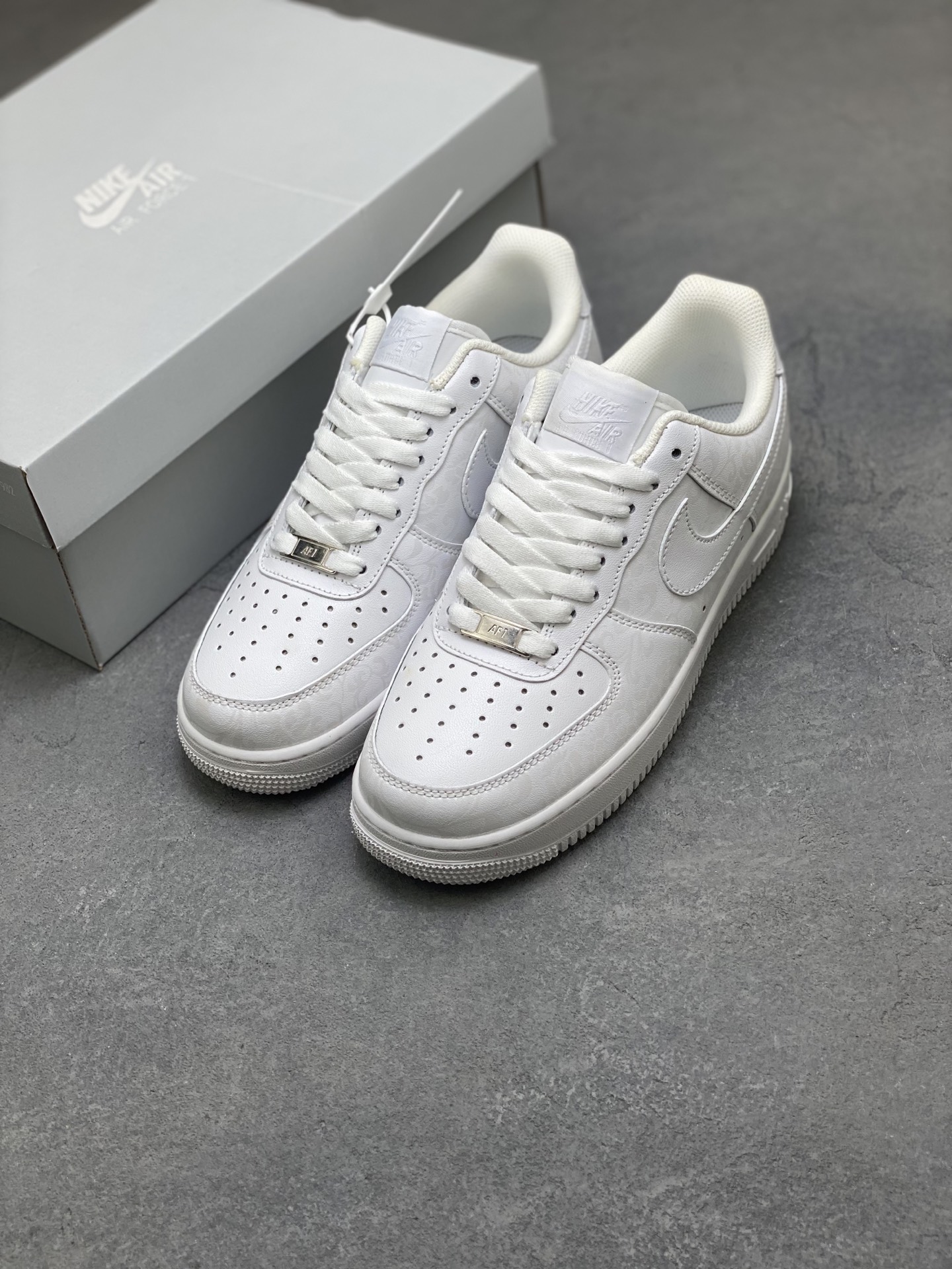 Nike Air Force 1 Low White Floral Pattern Fashion Sneakers For Men And Women 9 i1758039310836 6520 0 7