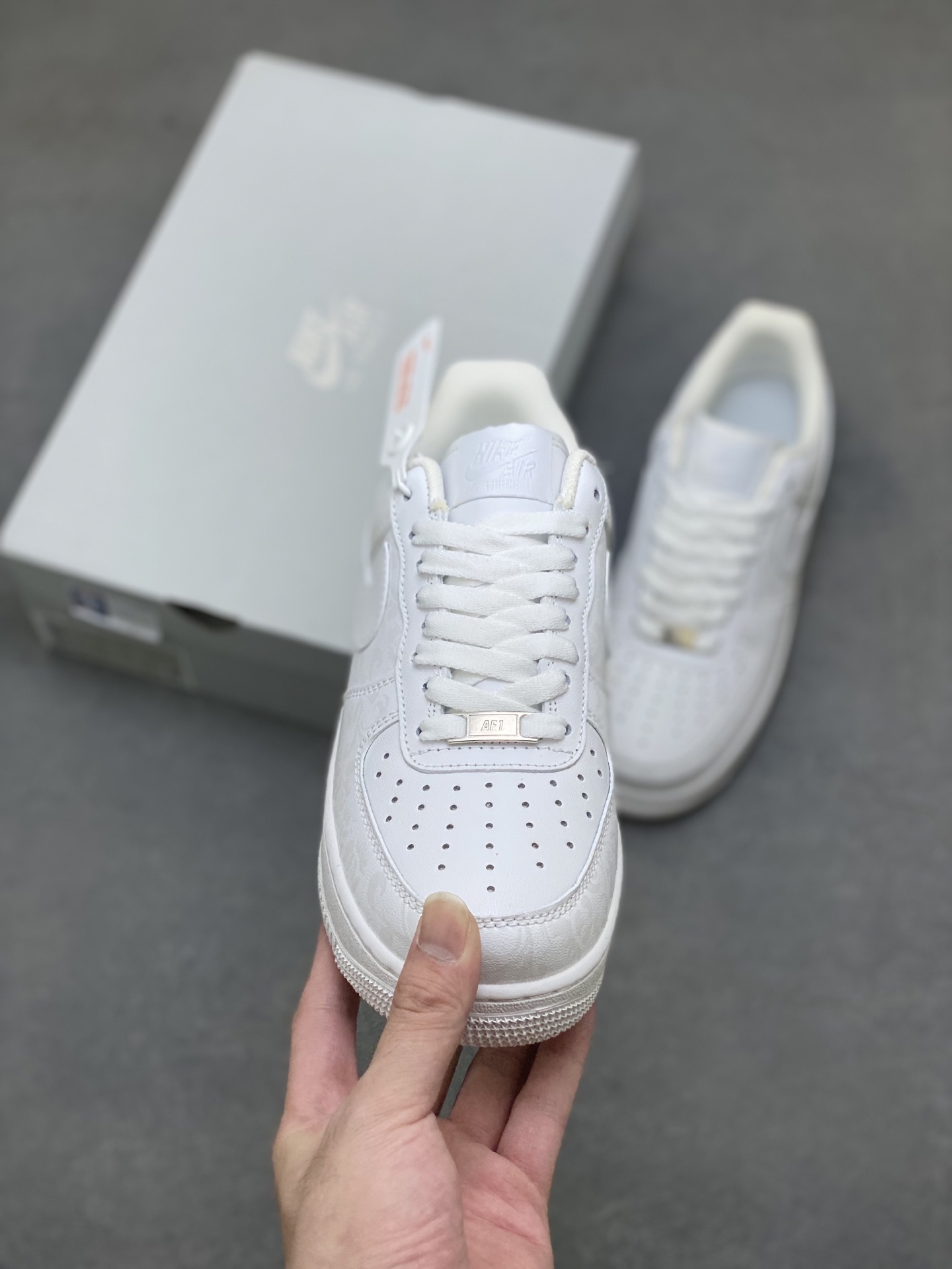 Nike Air Force 1 Low White Floral Pattern Fashion Sneakers For Men And Women 3 i1758039310905 8860 0 1