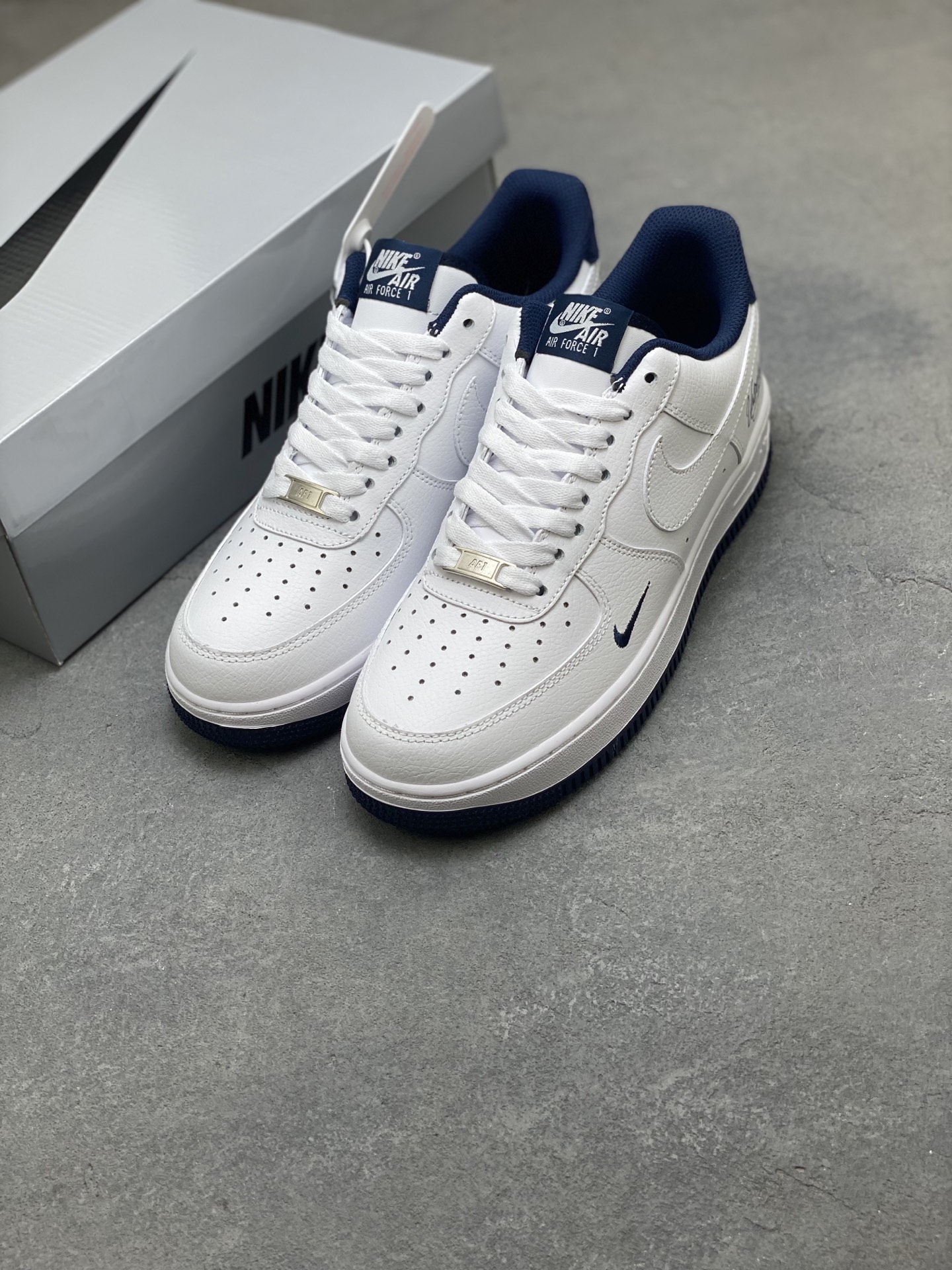 Nike Air Force 1 '07 Low White/Midnight Navy Men's Shoe ZH0316-119 9 i1758126136145 909 0 7