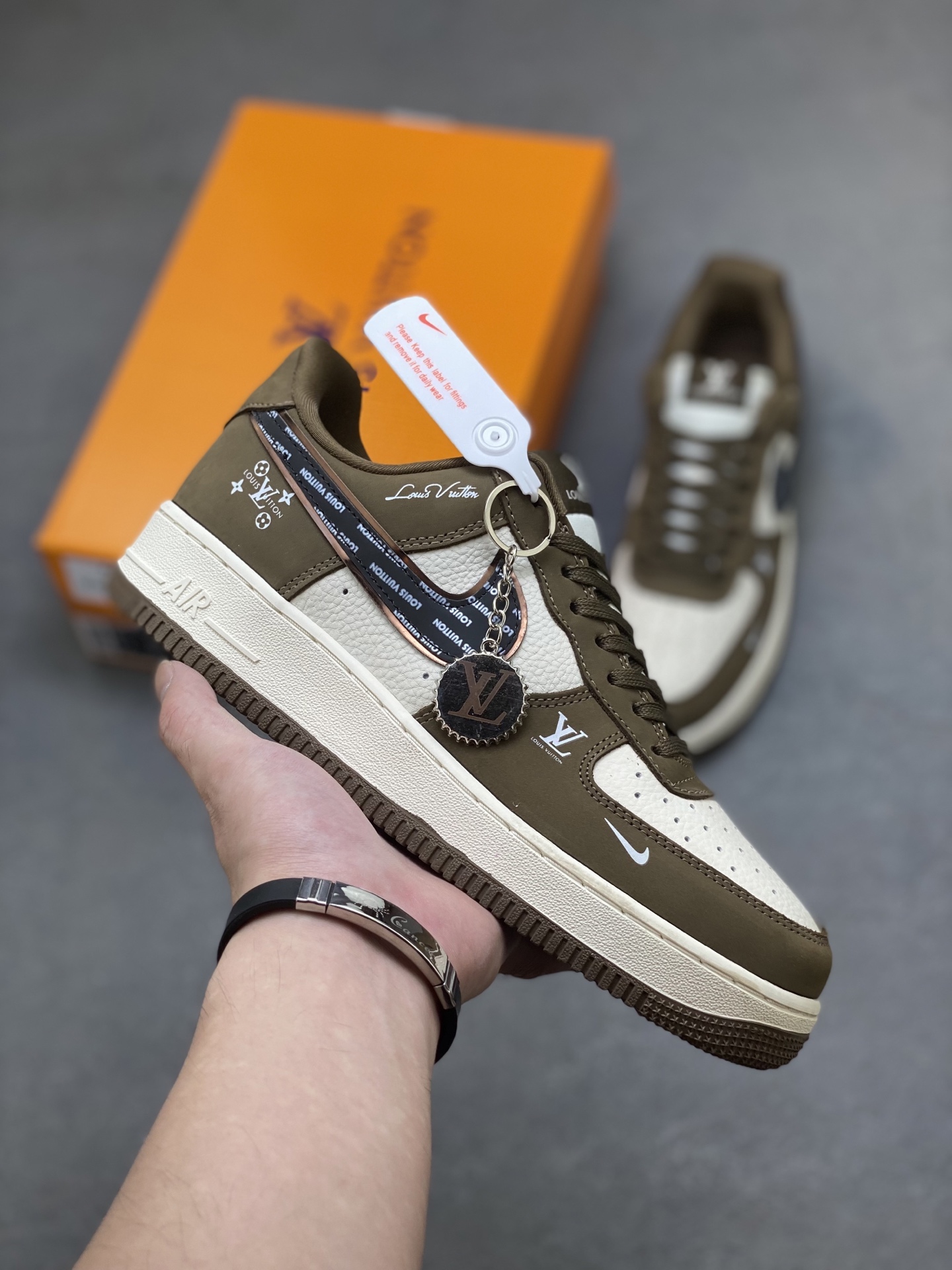 Nike Air Force 1 '07 Low Brown Casual Shoes Limited Edition 2 i1758126180038 9091 0 0