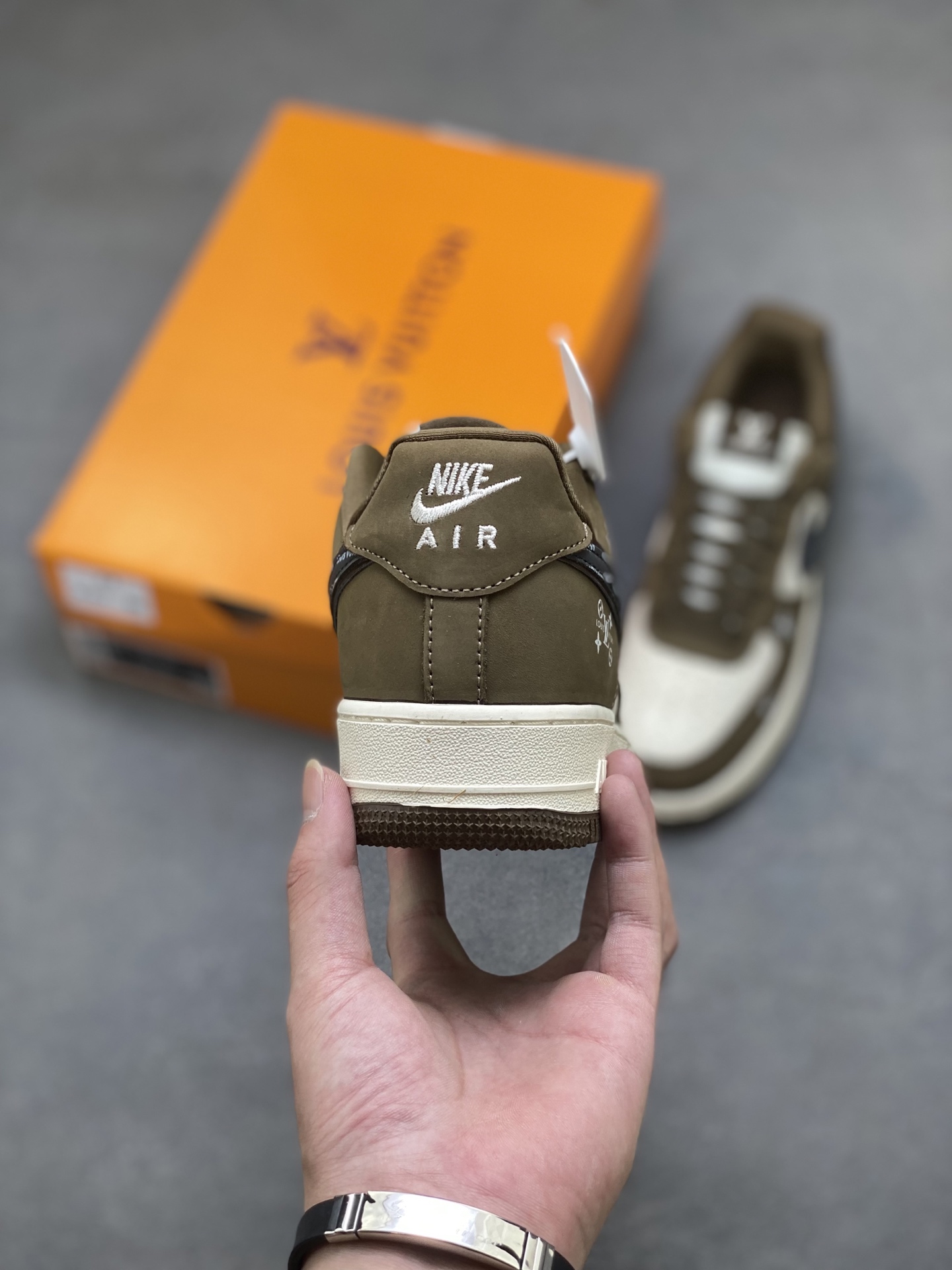 Nike Air Force 1 '07 Low Brown Casual Shoes Limited Edition 5 i1758126182094 6448 0 3