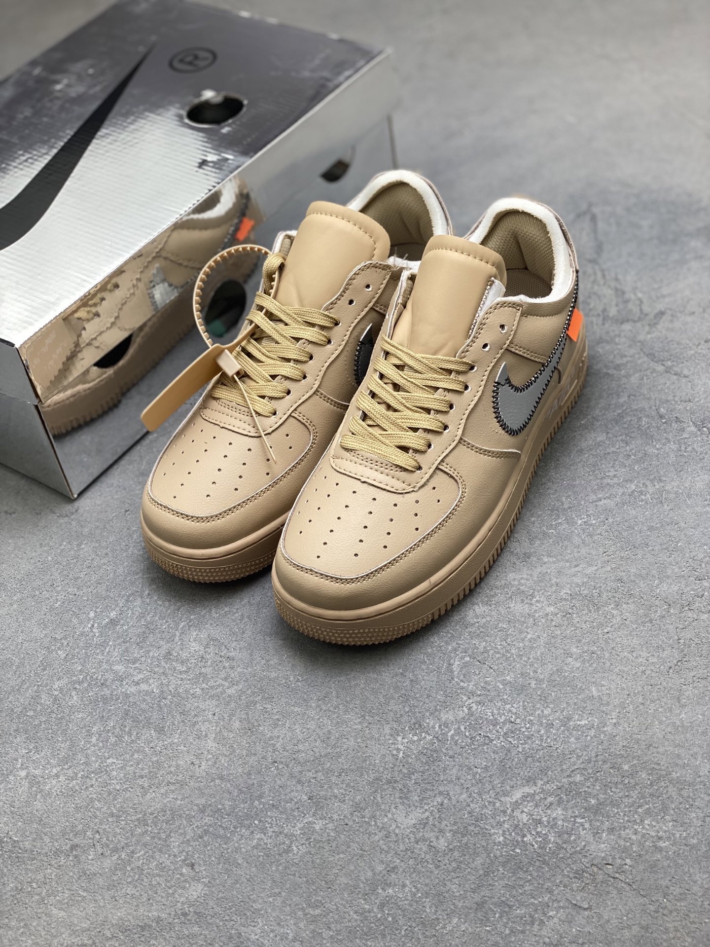 Nike Air Force 1 '07 Low Beige Stitching Detail Athletic Shoe 9 i1758126274401 8539 0 7