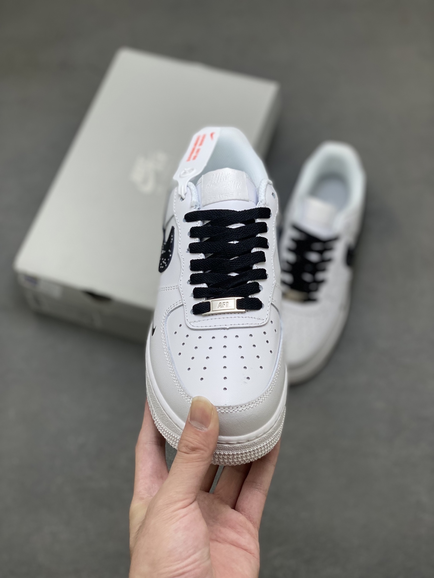 Nike Air Force 1 '07 Low White/Black Casual Sneakers - Limited Edition 3 i1758126367659 8860 0 1