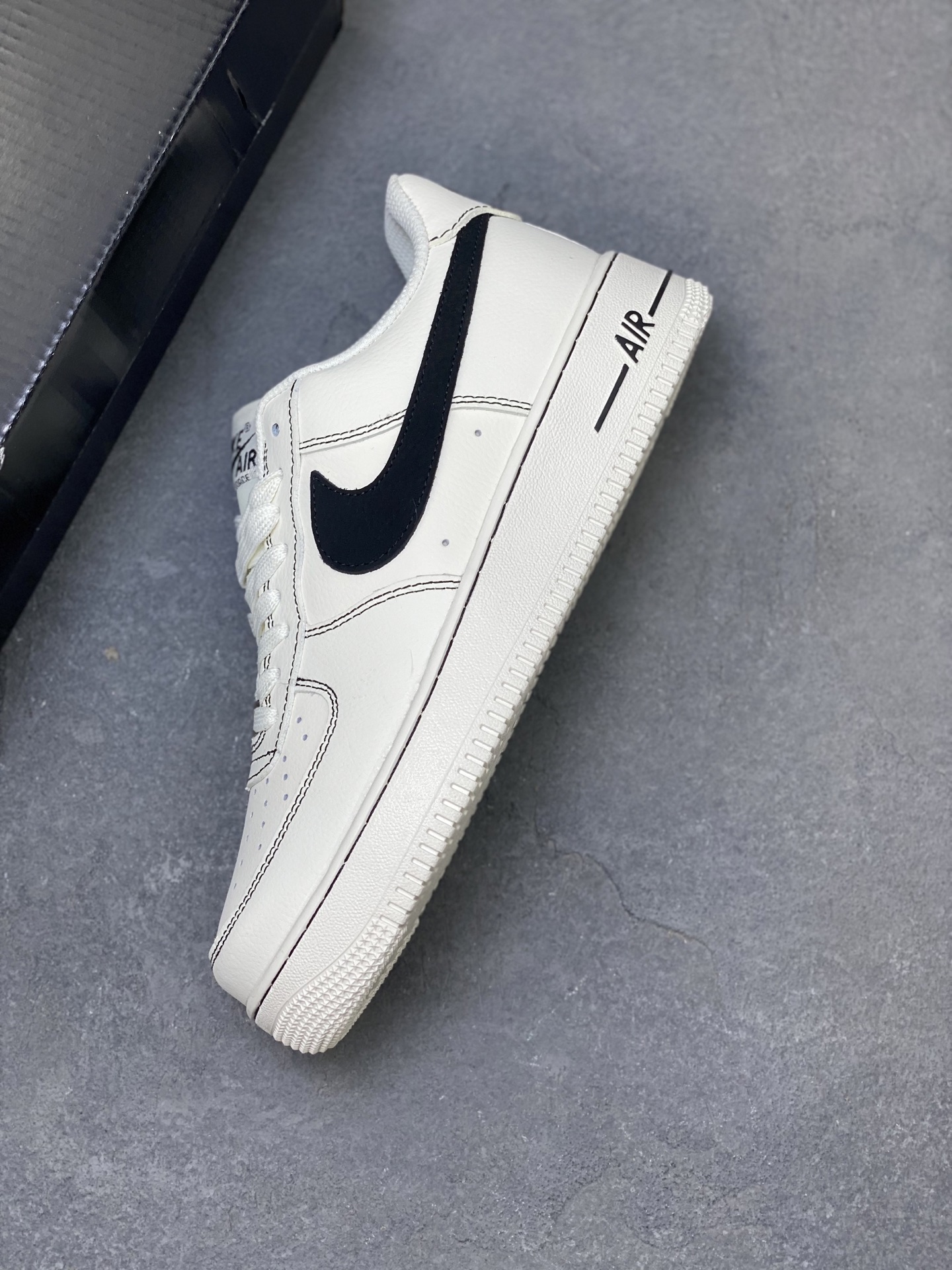 Nike Air Force 1 Low Retro Cream Black Stitching - Iconic Style & Comfort 8 i1758126592891 249 0 6