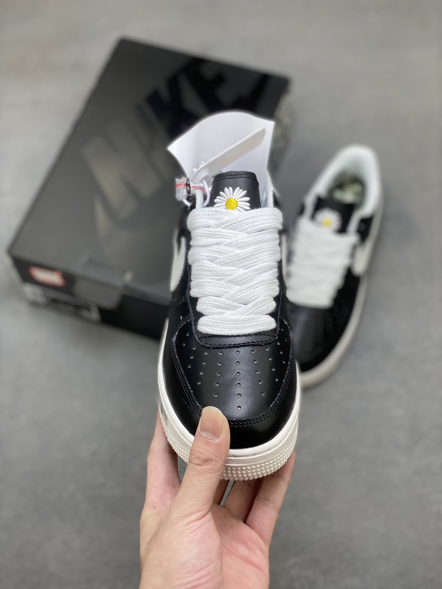 Nike Air Force 1 '07 Low Black/White Casual Sneakers AQ3692-001 3 i1758211828209 5411 0 1